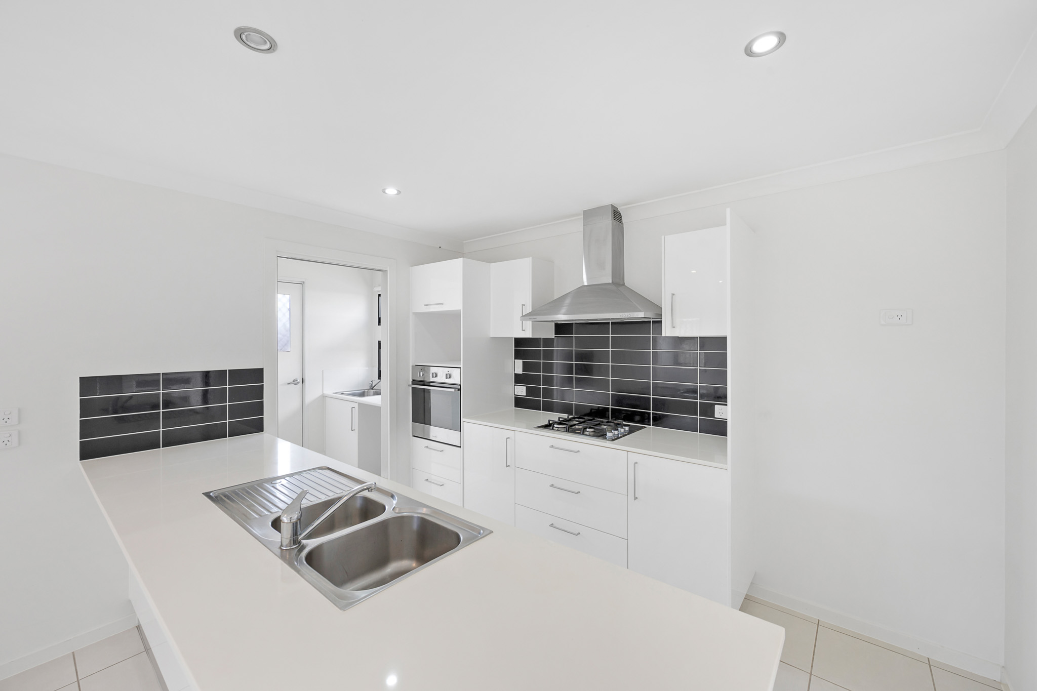 4-bedroom unit at 1/1 Wedgetail Road, Clinton, QLD 4680, Gladstone, Queensland