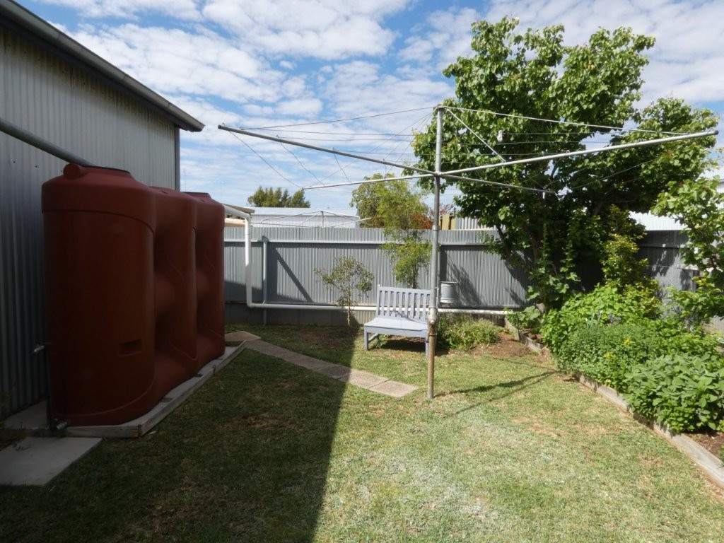 4-bedroom house at 214 Scott Street, Warracknabeal, VIC 3393, Yarriambiack, Victoria