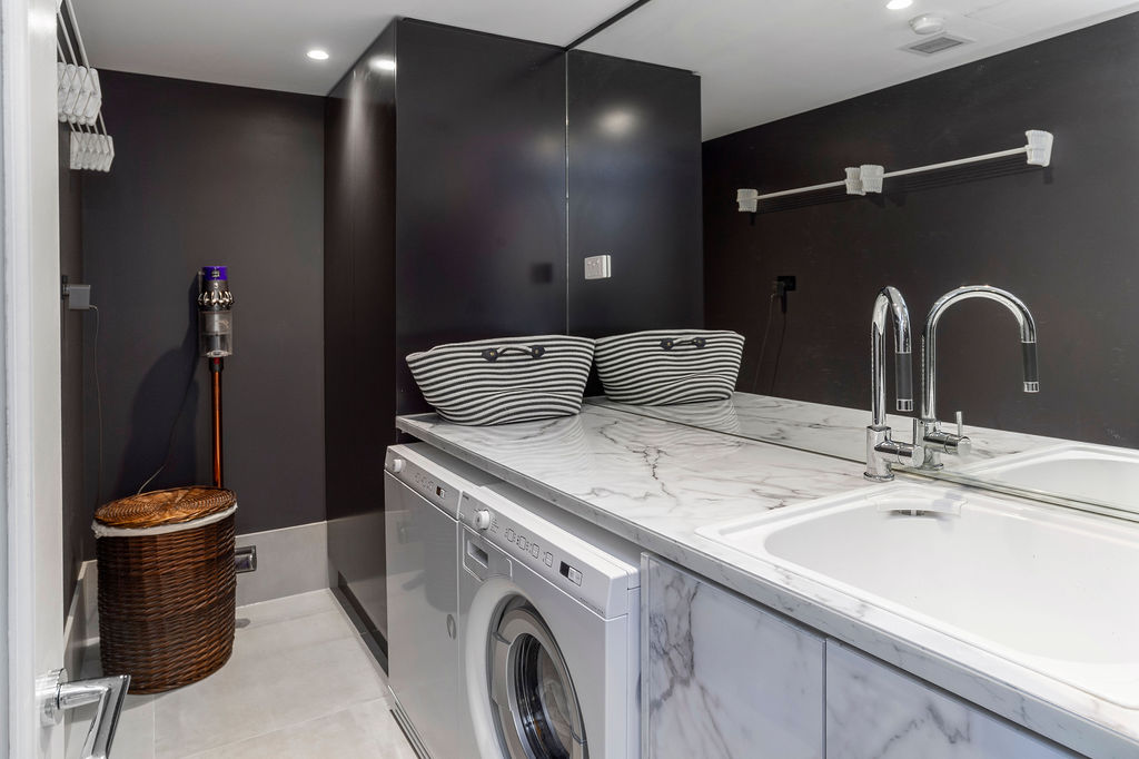 5051 Saint Andrews Terrace, Hope Island, QLD 4212 - Image 1