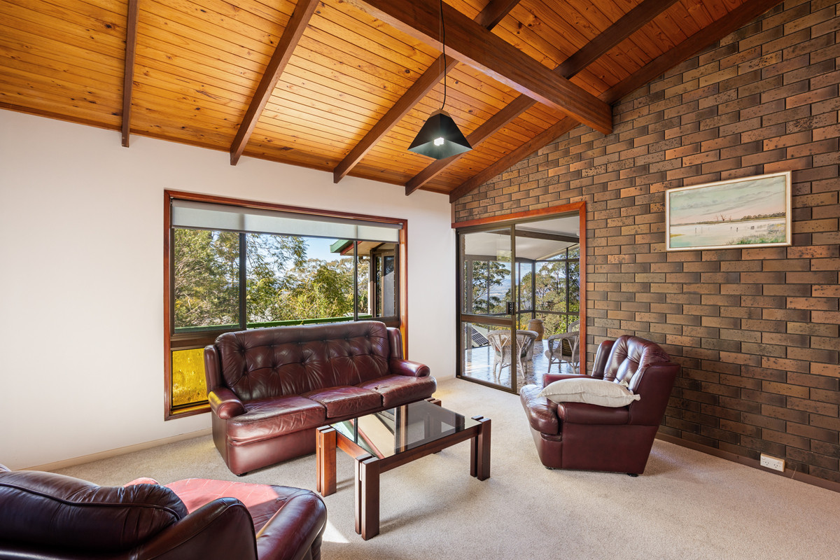 4-bedroom house at 21 Rangeview Road, Blue Mountain Heights, QLD 4350, , Queensland