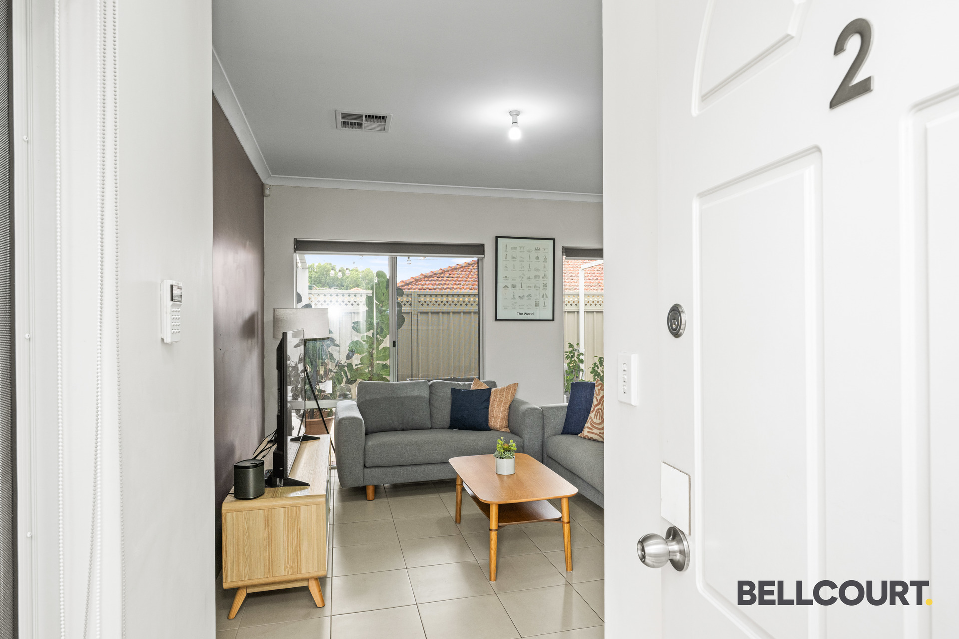 2/102 Beatty Avenue, East Victoria Park, WA 6101 - Image 2