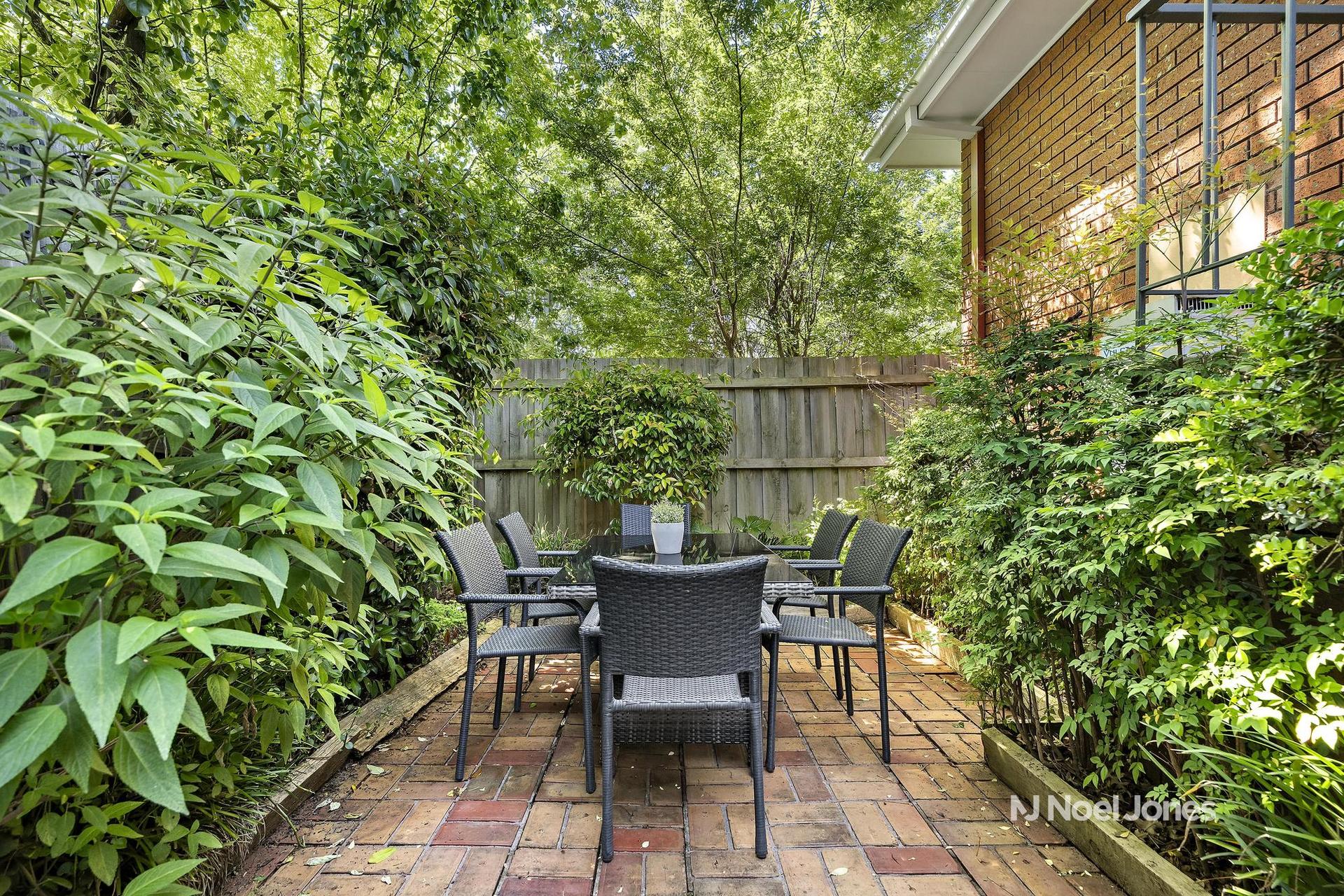 1 16 HARRISON STREET, MITCHAM VIC 3132 - Image 1