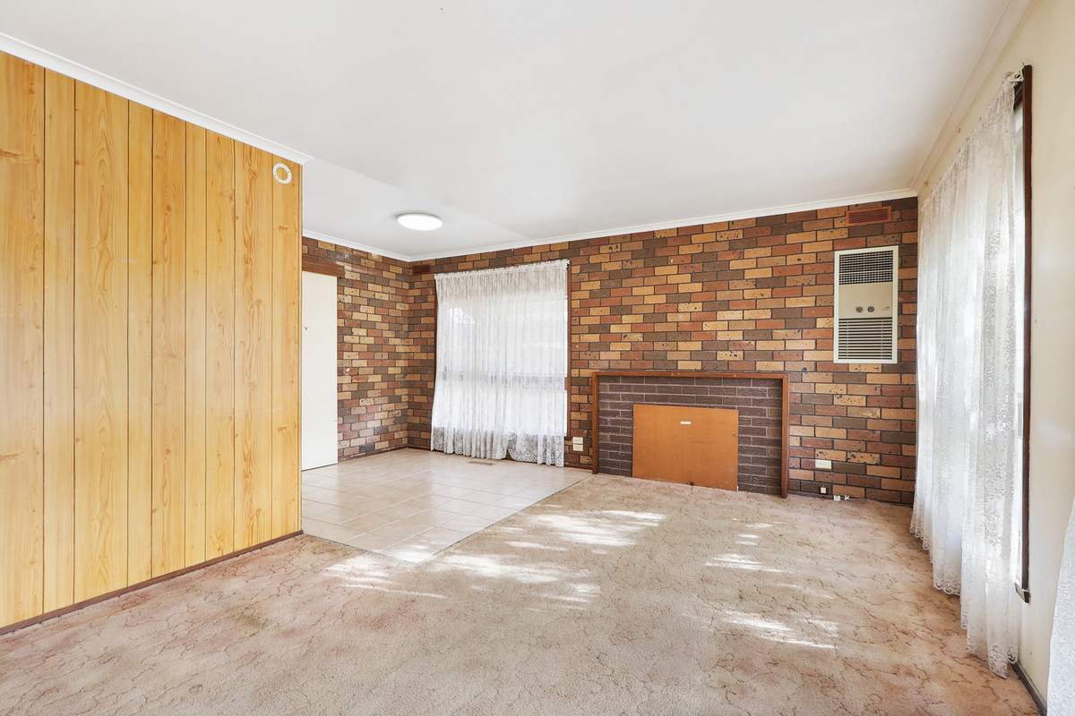 38 FARADAY ROAD, Croydon South VIC 3136 - Image 3