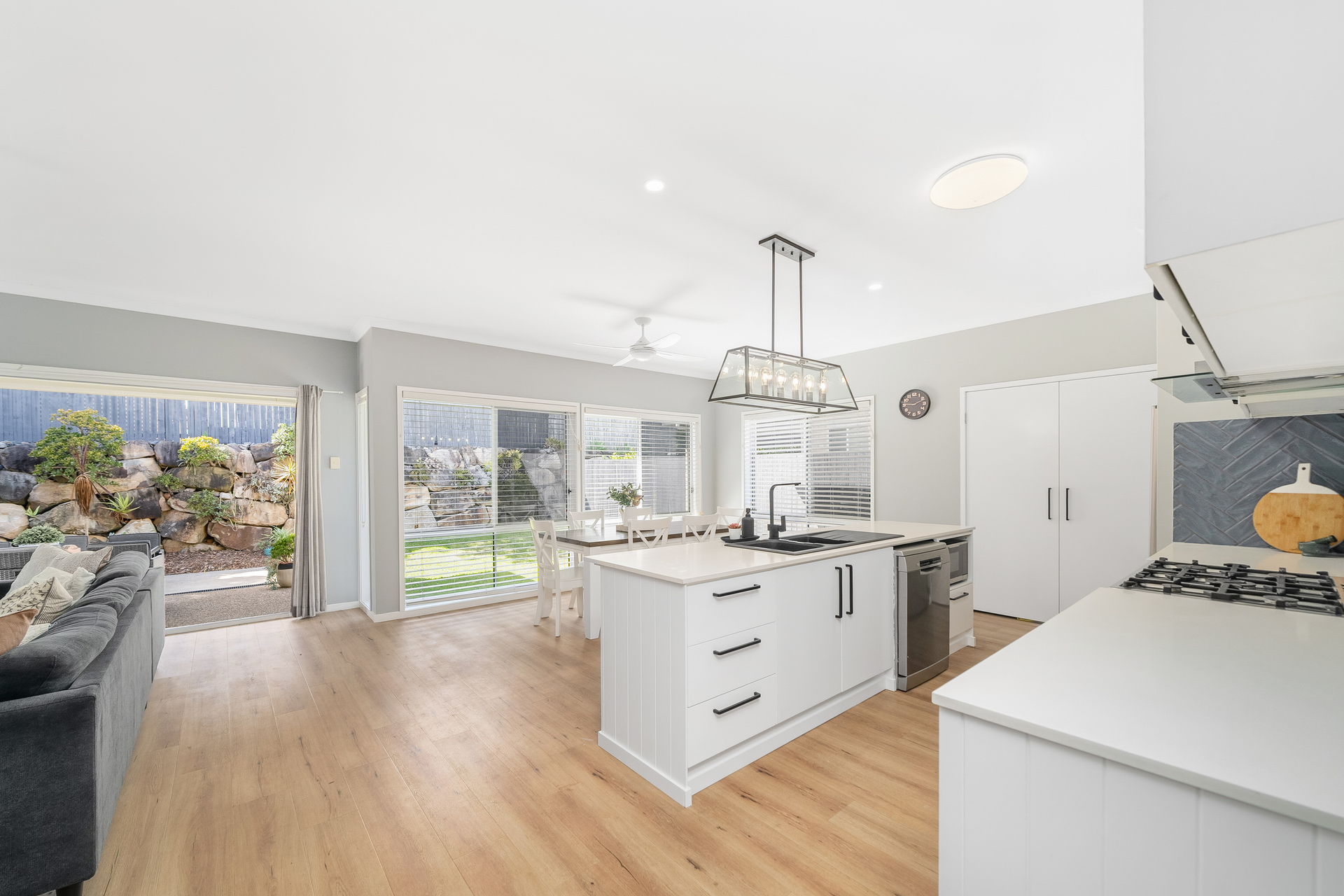 6 LANGHAM CRESCENT, North Lakes QLD 4509 - Image 4