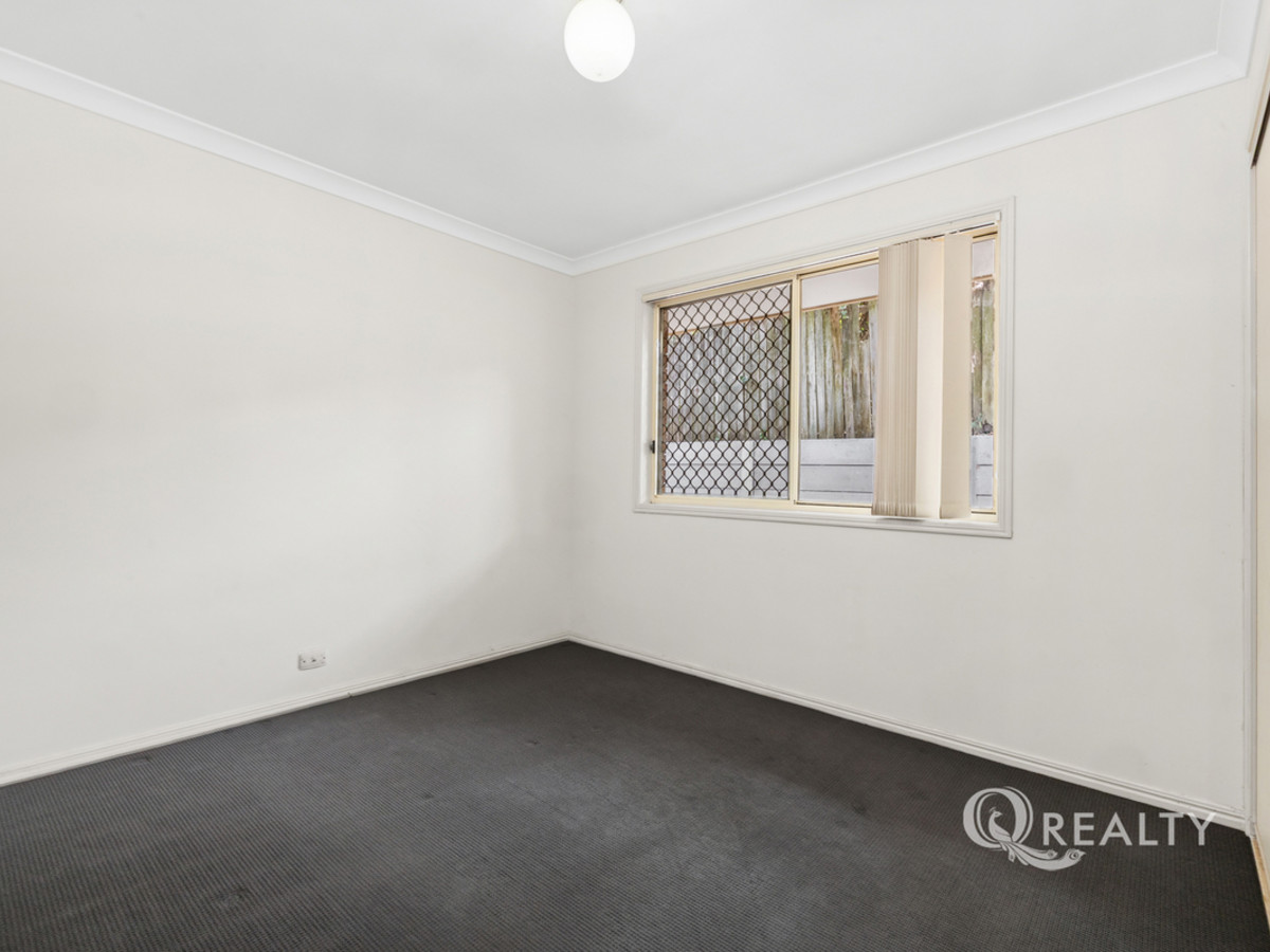 11 Azure Street, Goodna, QLD 4300 - Image 6