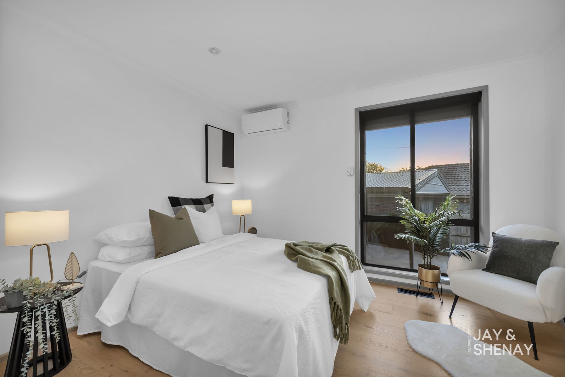 9 Dundee Court, Endeavour Hills, VIC 3802 - Image 1