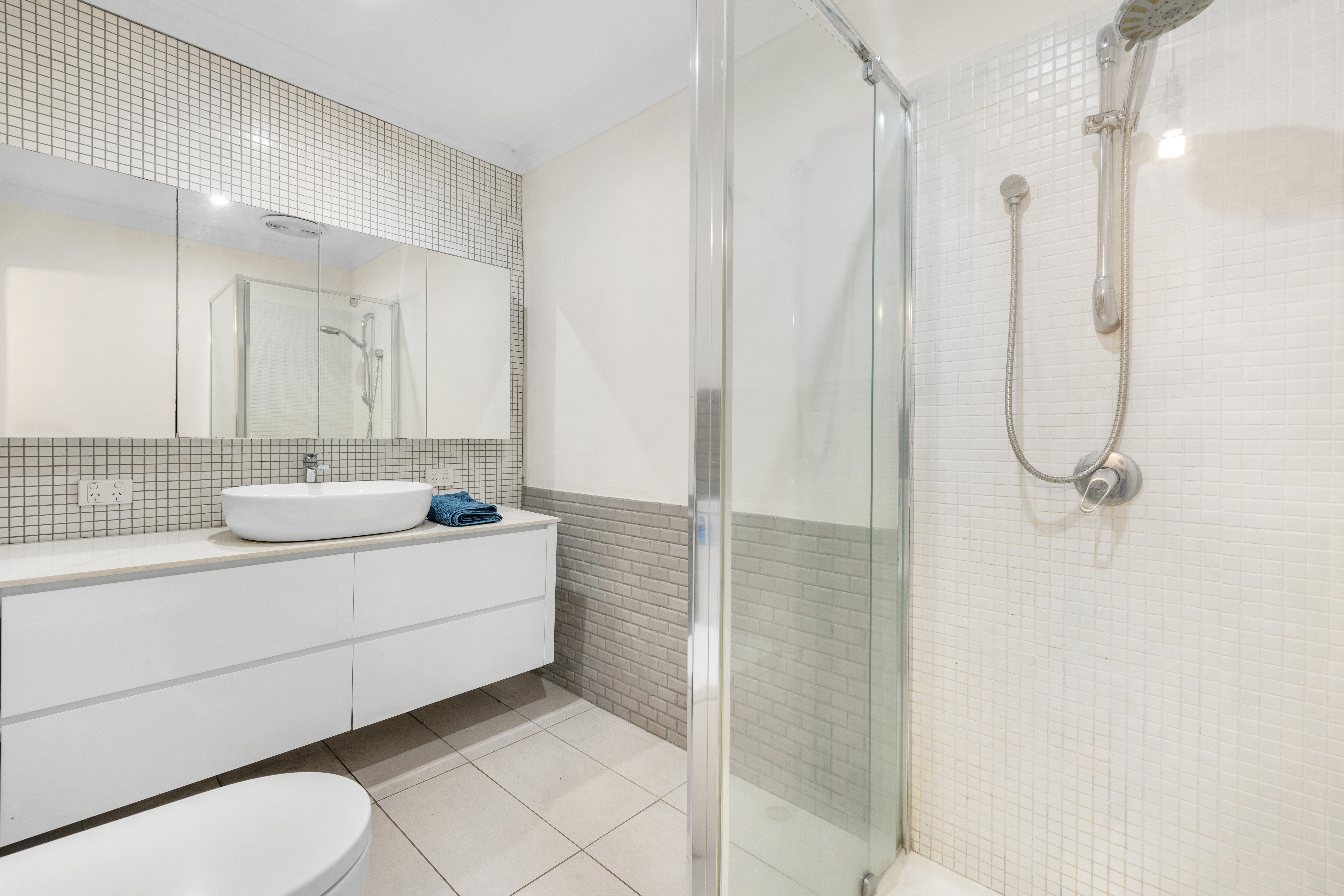 3-bedroom unit at 1 16 HARWELL ROAD, FERNTREE GULLY VIC 3156, Knox, Victoria