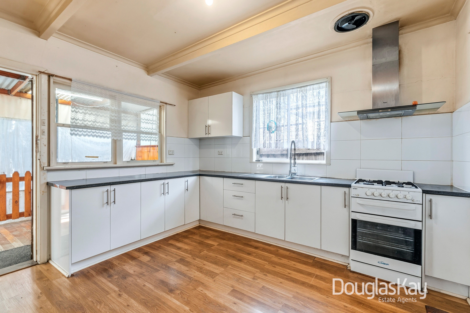 8 ALFRED STREET, Sunshine VIC 3020 - Image 4