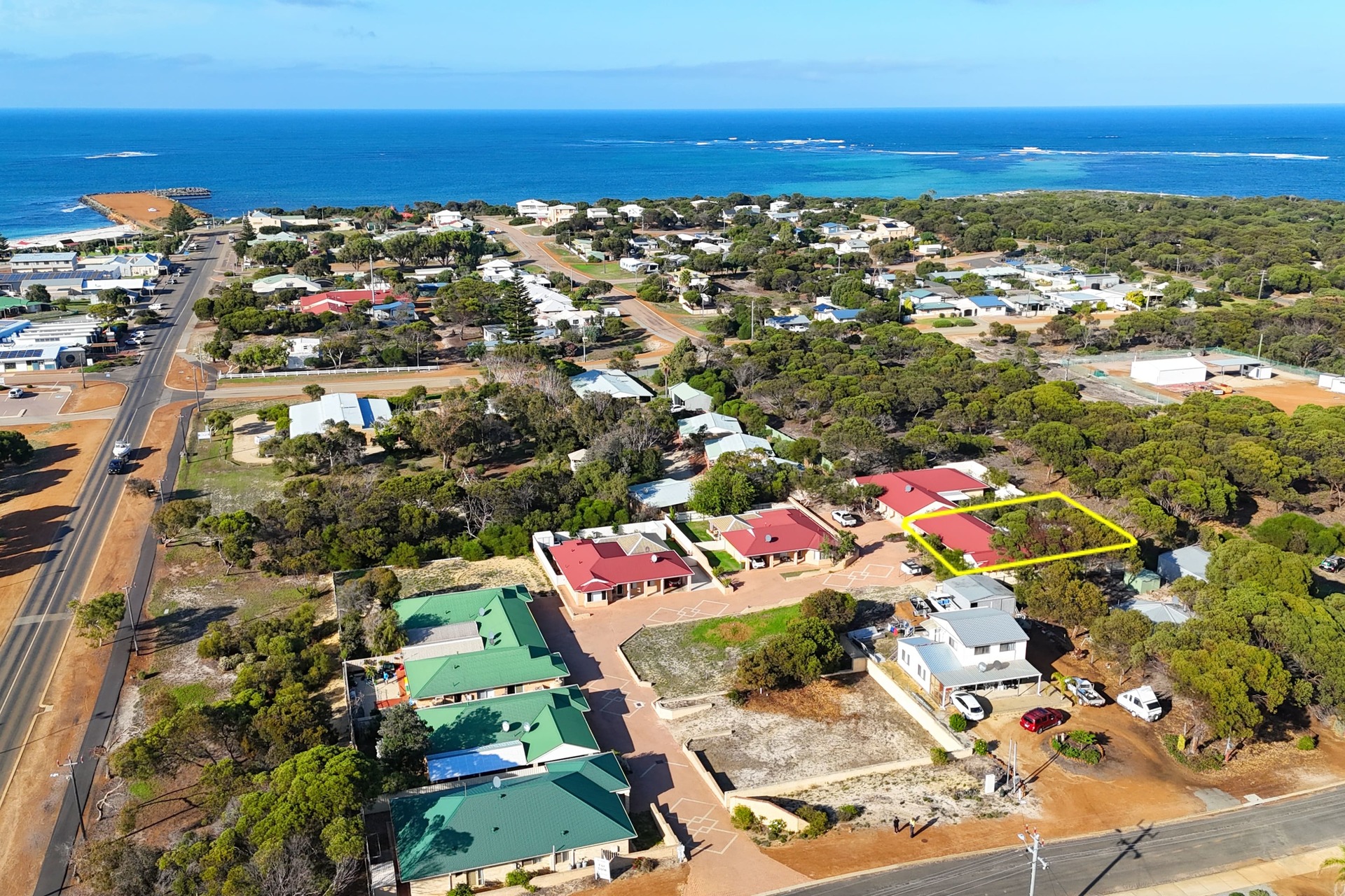 8/3 Raglan Street, Hopetoun, WA 6348 - Image 1