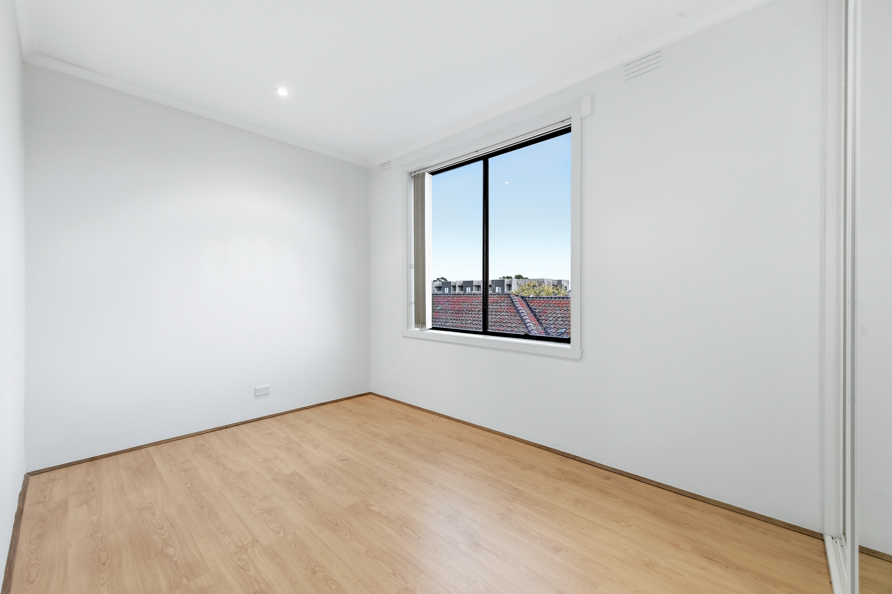 14 60-62 CLEELAND STREET, DANDENONG VIC 3175 - Image 9