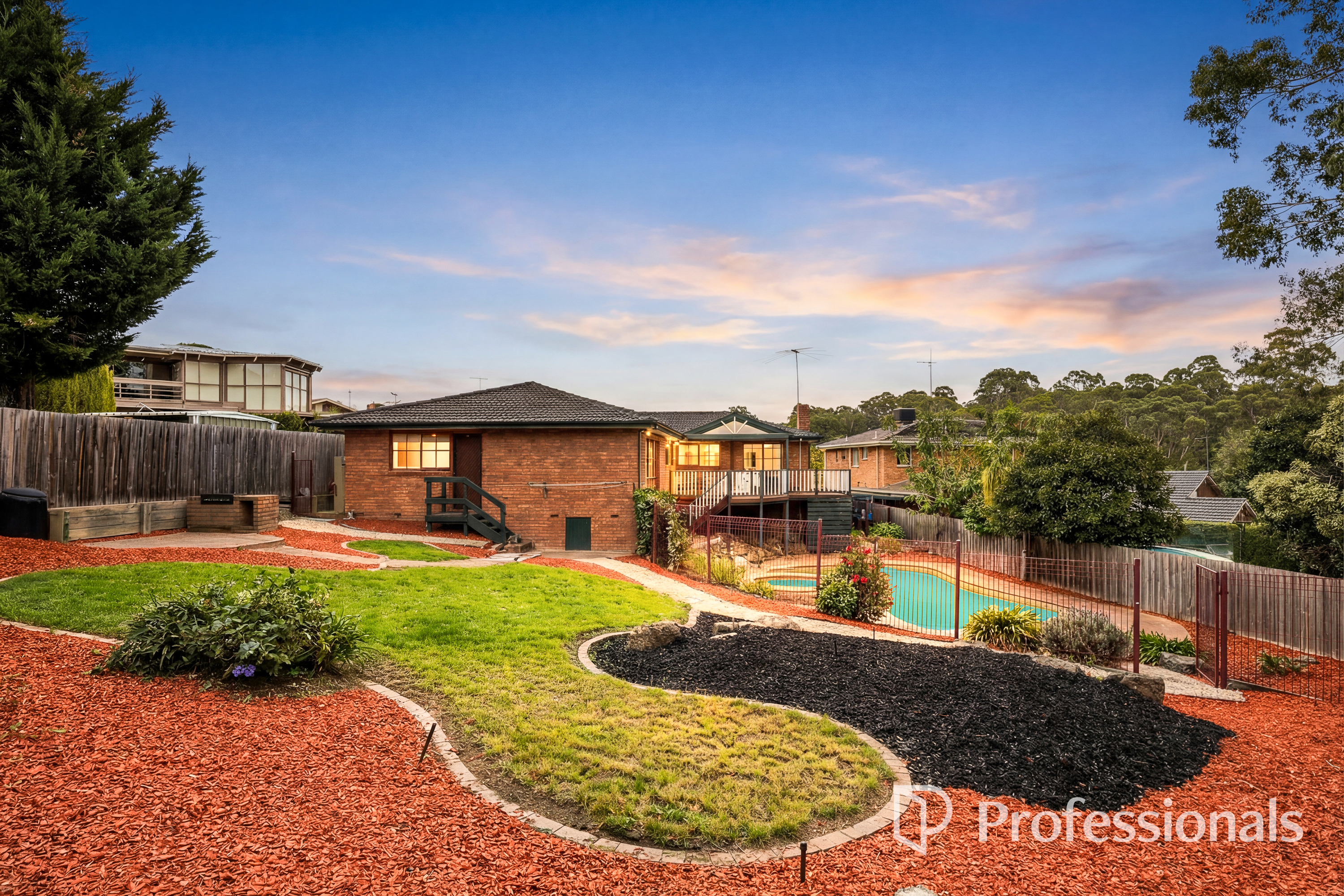 13 LAWSONS COURT, Templestowe VIC 3106 - Image 1