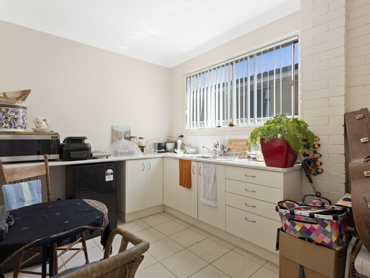 4-bedroom house at 16 Old Bar Road, Old Bar, NSW 2430, Mid-Coast, New South Wales