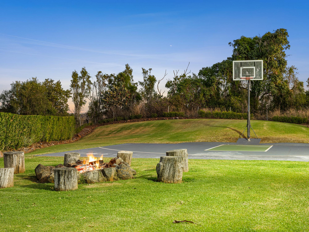 15 COLONIAL DRIVE, Gowrie Junction QLD 4352 - Image 5