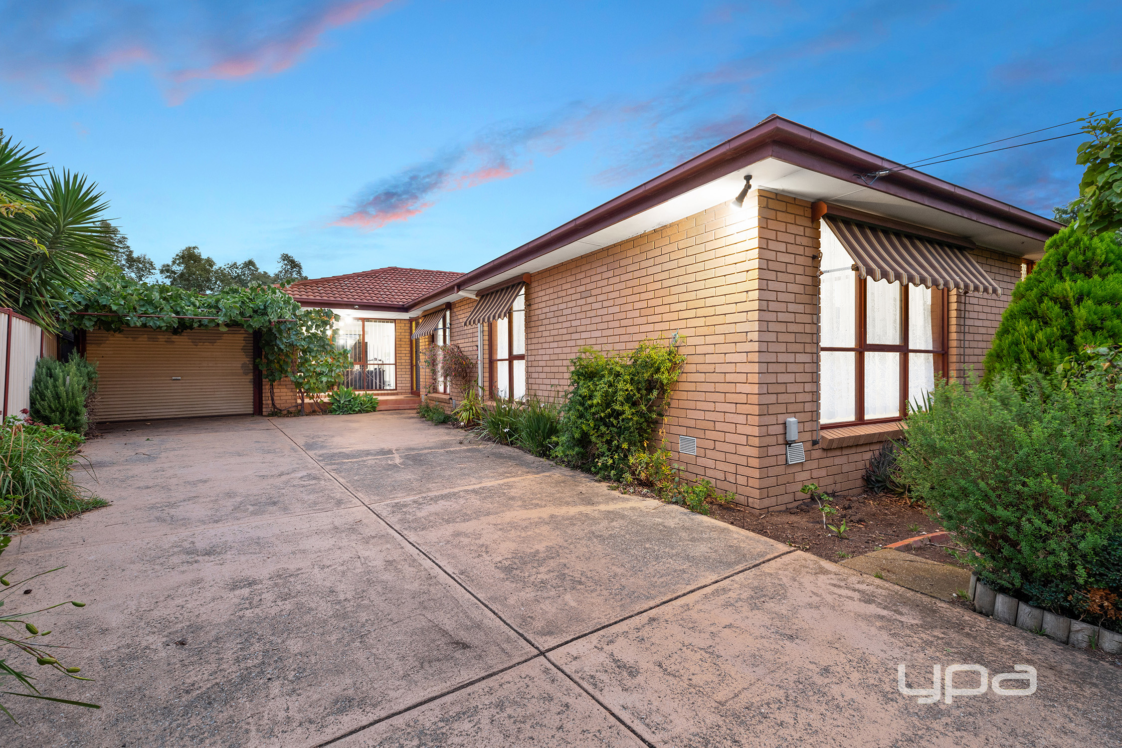 4-bedroom house at 37 Tarlee Drive, Albanvale, VIC 3021, Brimbank, Victoria