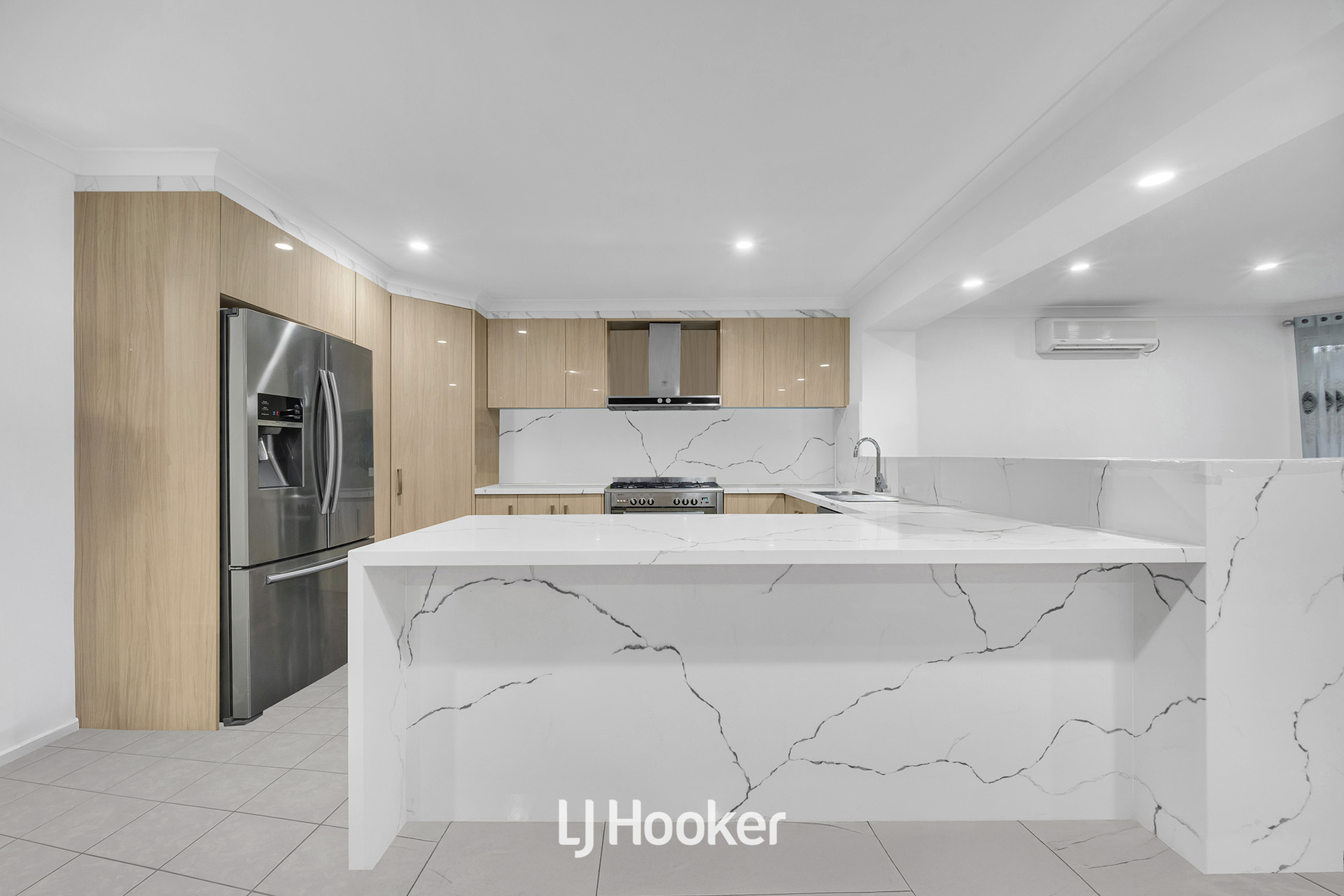 13 OLIVER COURT, Narre Warren South VIC 3805 - Image 2