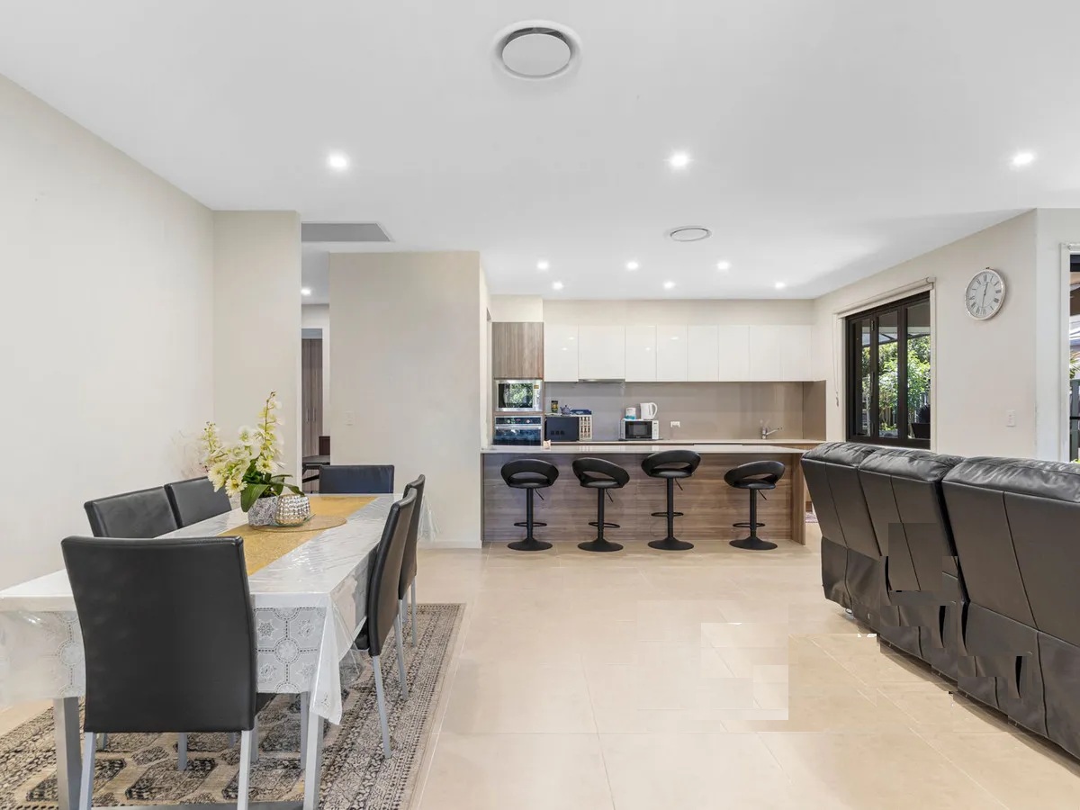 4 Laurel Drive, Helensvale, QLD 4212 - Image 6