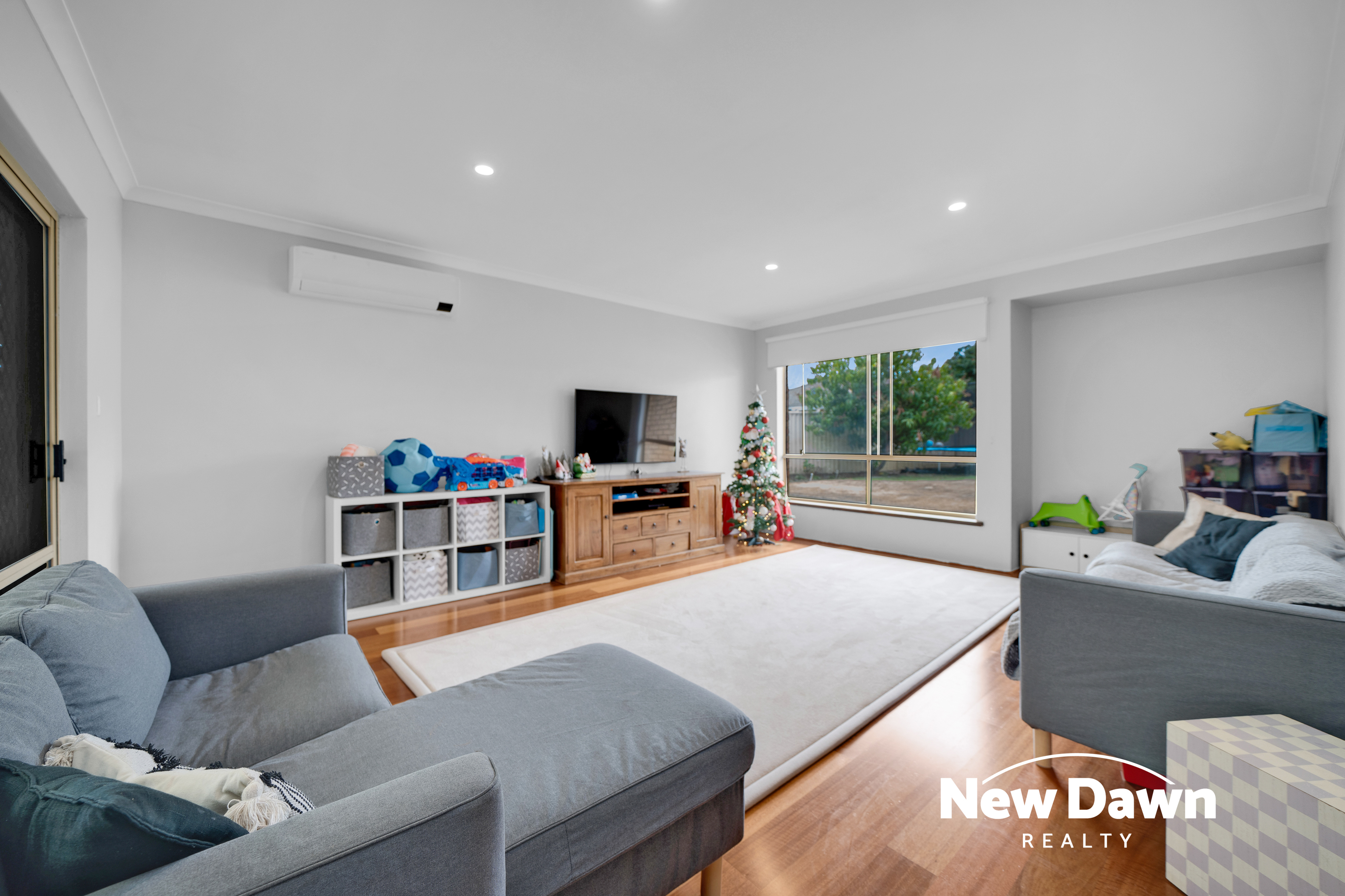 50 Rosella Circle, Ballajura, Wa, 6066 - Image 1