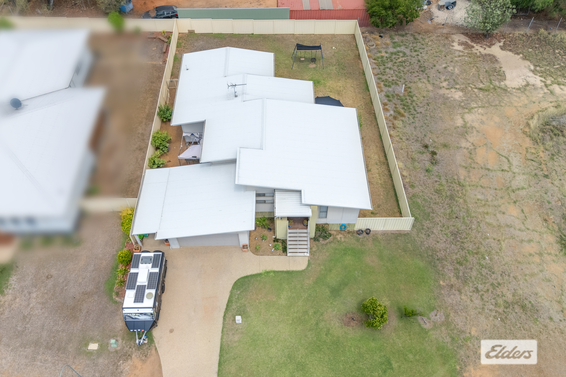 7 IVERS PLACE, Emerald QLD 4720 - Image 2