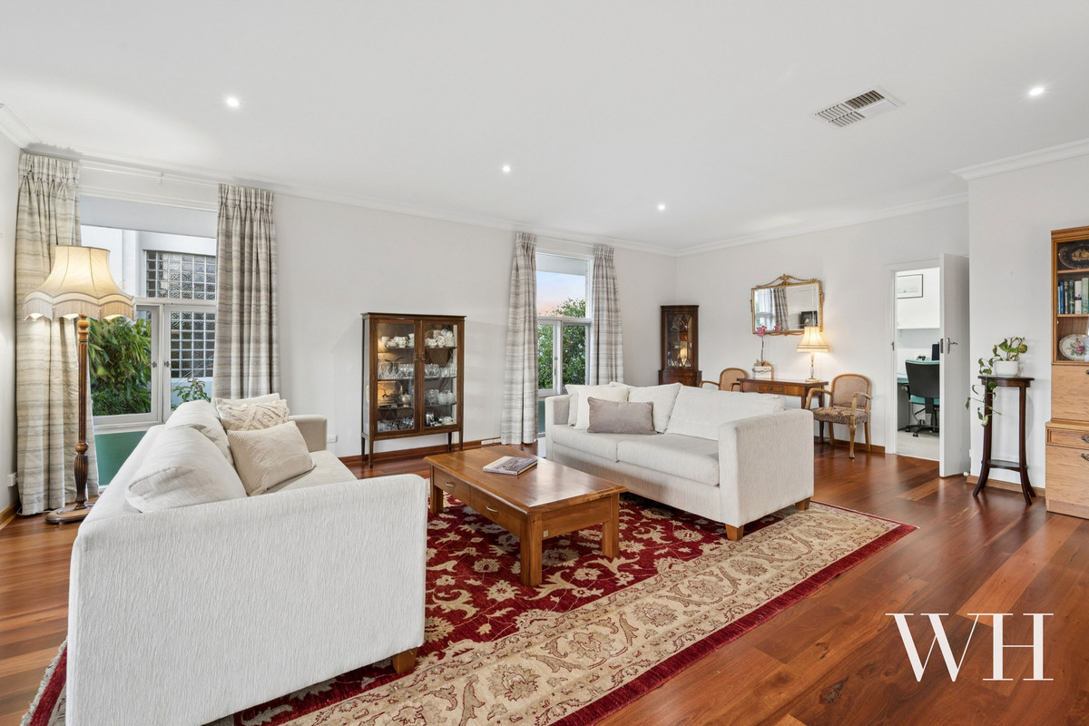 5-bedroom house at 6 ORMOND ROAD, Attadale WA 6156, Melville, Western Australia