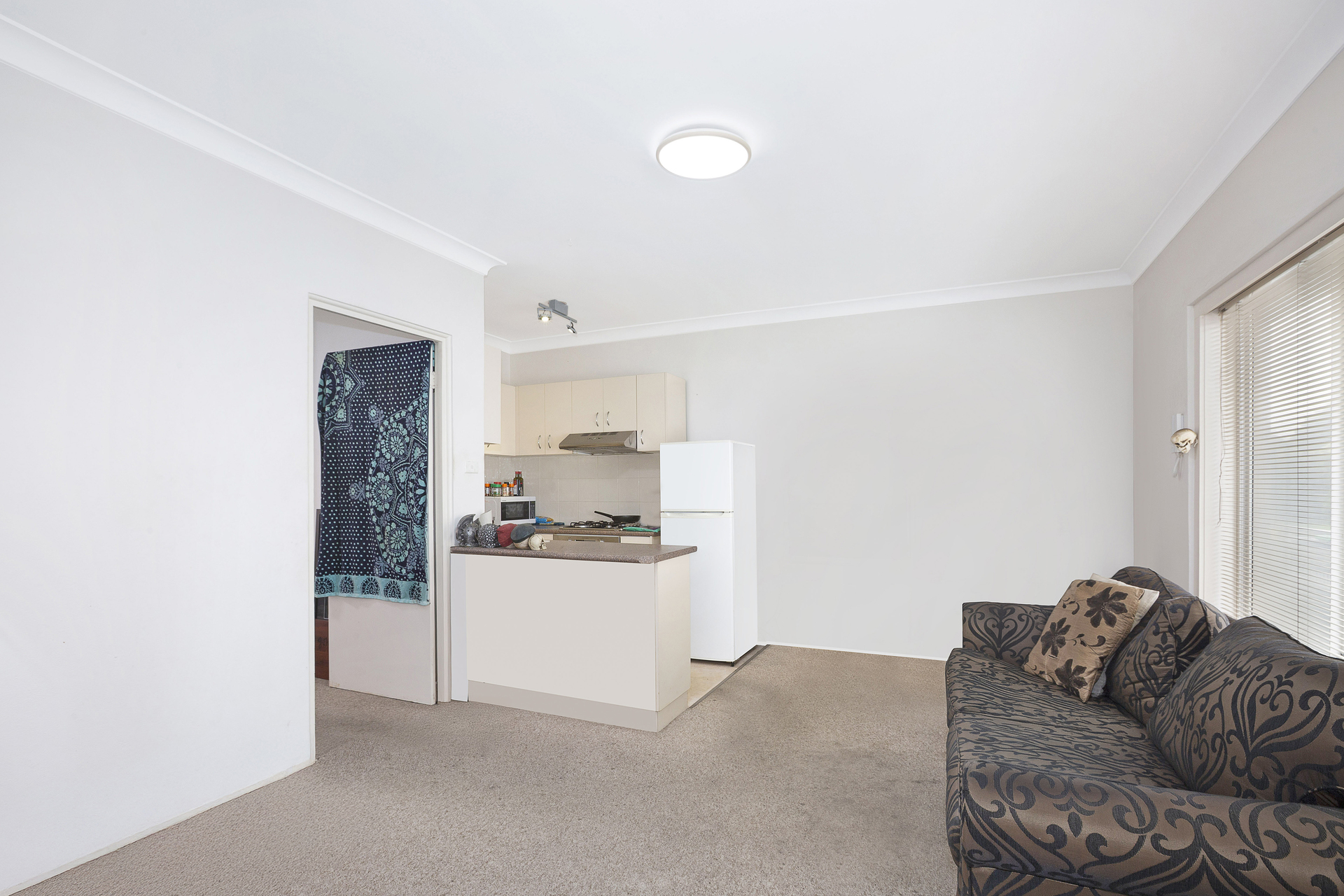 2 36 SEAVIEW STREET, CRONULLA NSW 2230 - Image 2