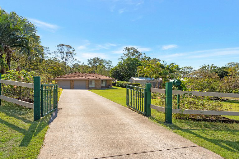 7 Metcalf Court, Ormeau, QLD 4208 - Image 2