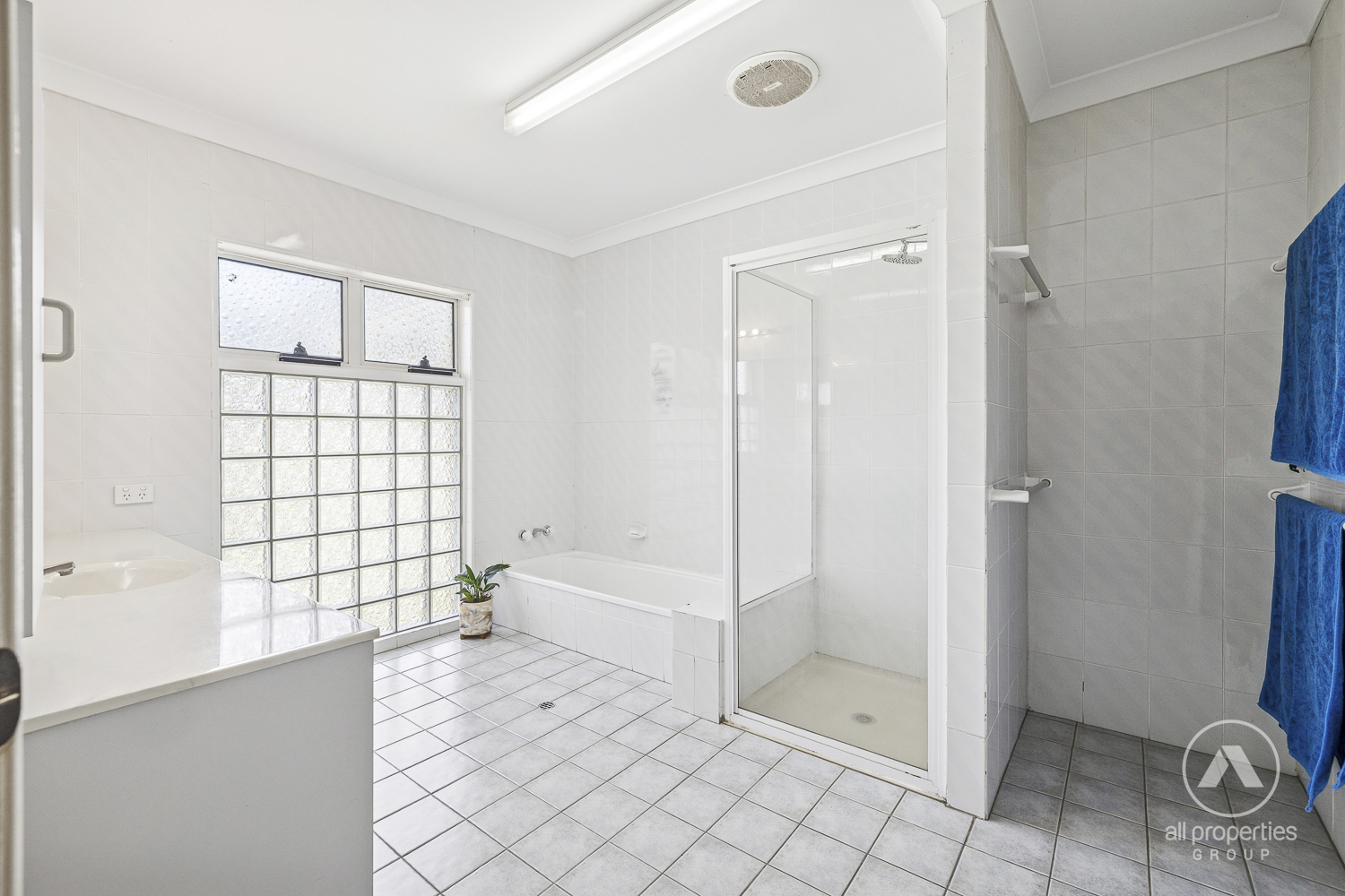 6-bedroom house at 28-34 DELTORO ROAD, Cedar Grove QLD 4285, Logan, Queensland