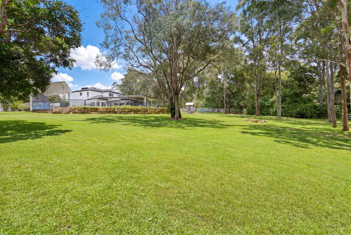 31-35 COUNTRY CRESCENT, Nerang QLD 4211 - Image 1