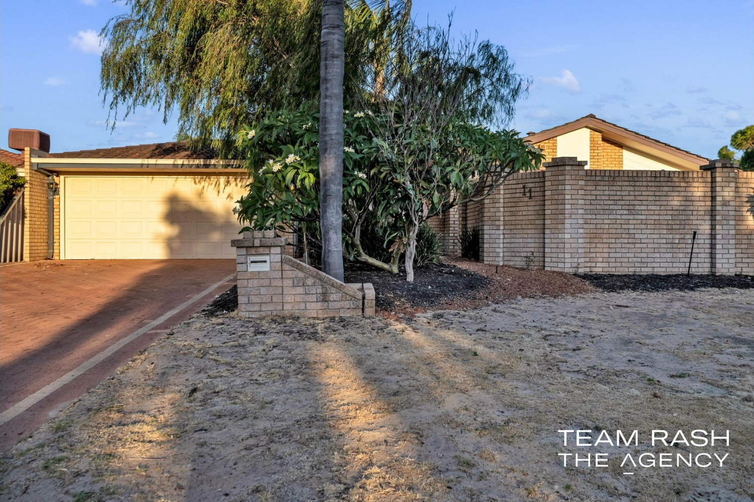 11 BRIGADOON PLACE, Cooloongup WA 6168 - Image 1