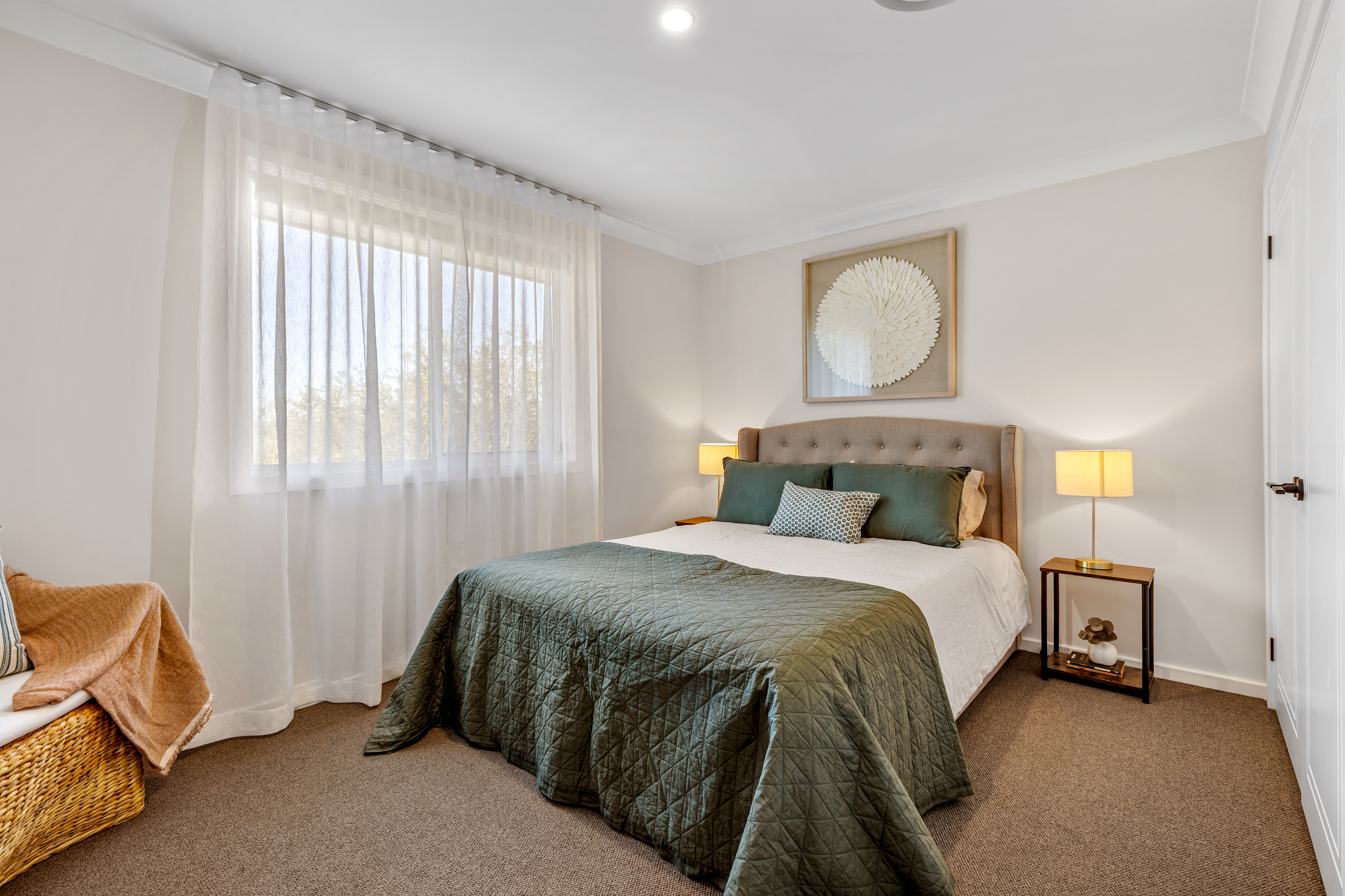 4-bedroom unit at 52 King Street, Glenbrook, NSW 2773, Blue Mountains, New South Wales
