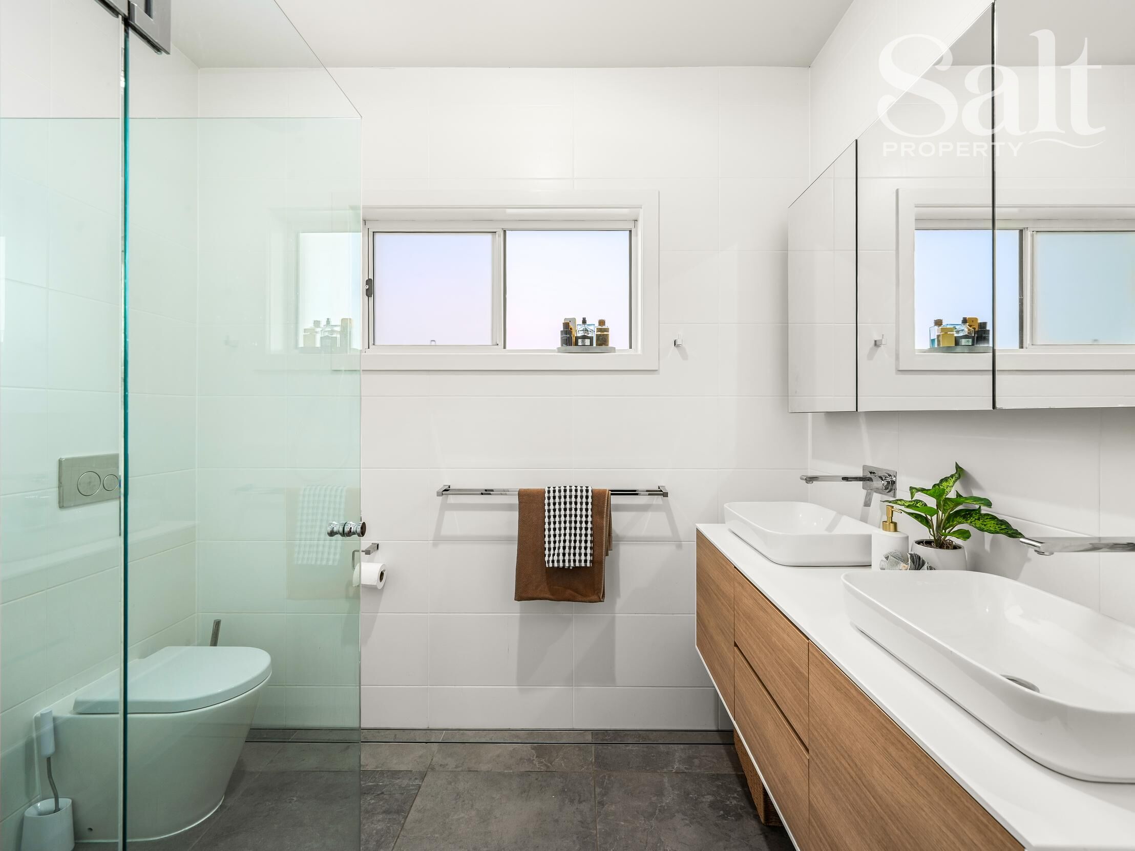 4-bedroom house at 16 LIGHT STREET, Bar Beach NSW 2300, , New South Wales