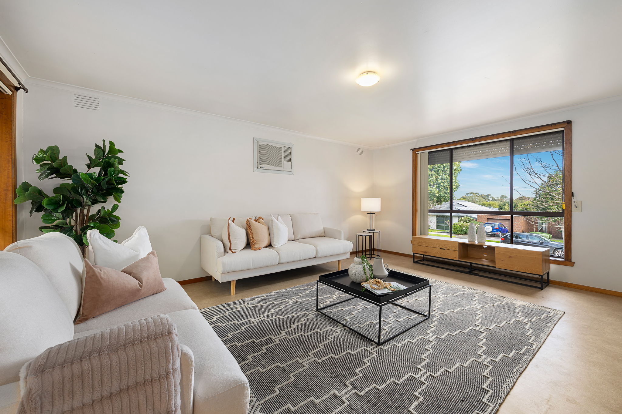 63 Thompson Circuit, Mill Park, VIC 3082 - Image 2