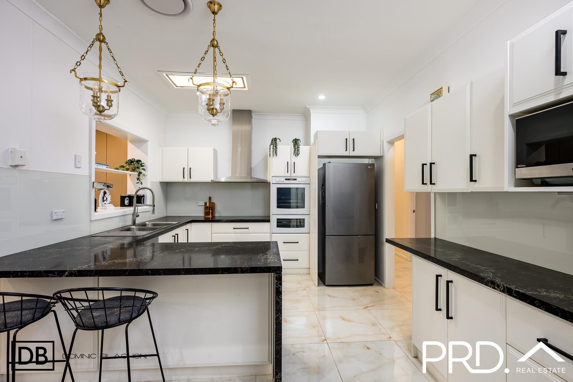 16 SHARI AVENUE, Picnic Point NSW 2213 - Image 5