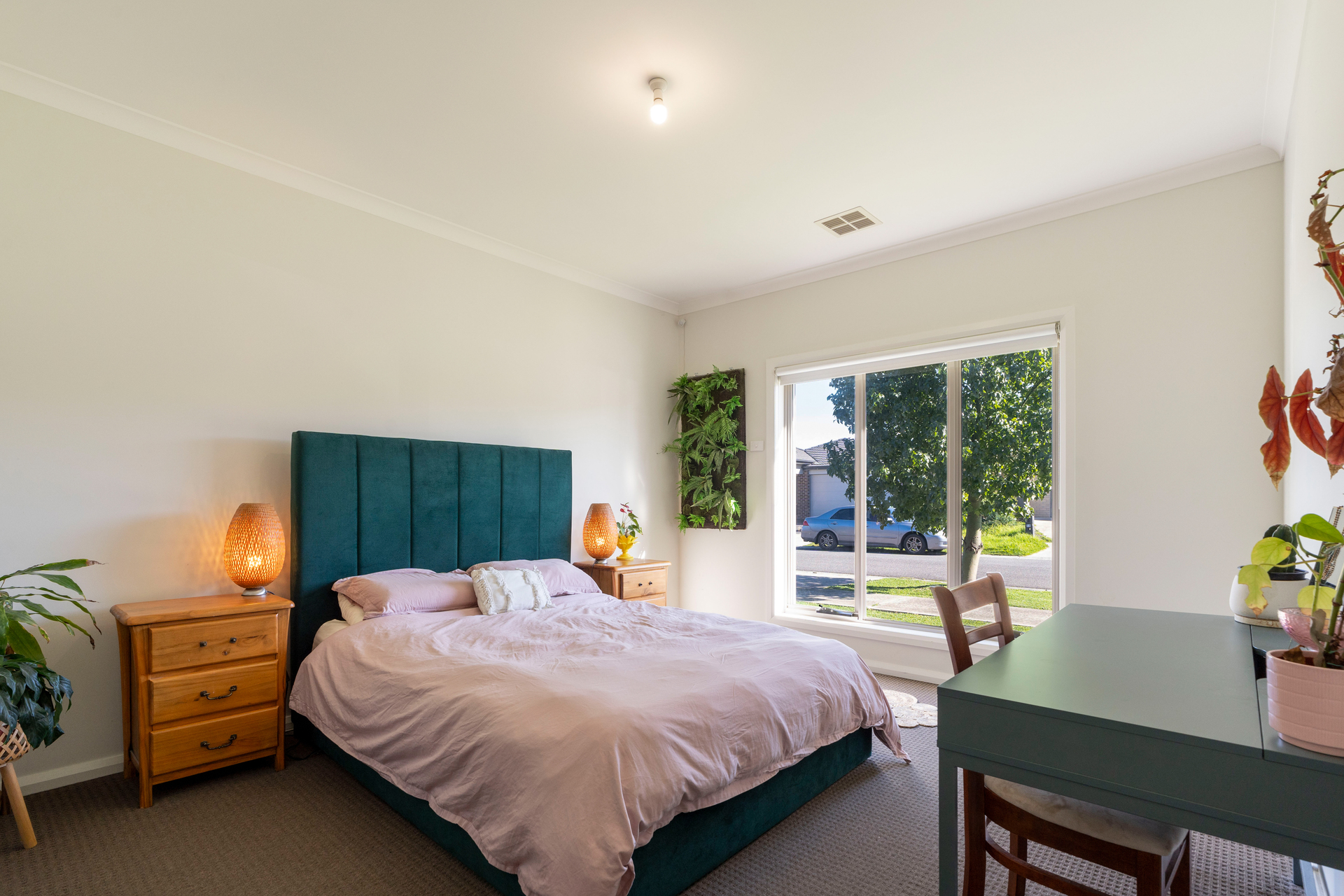 31 LOUDON CIRCUIT, Craigieburn VIC 3064 - Image 10
