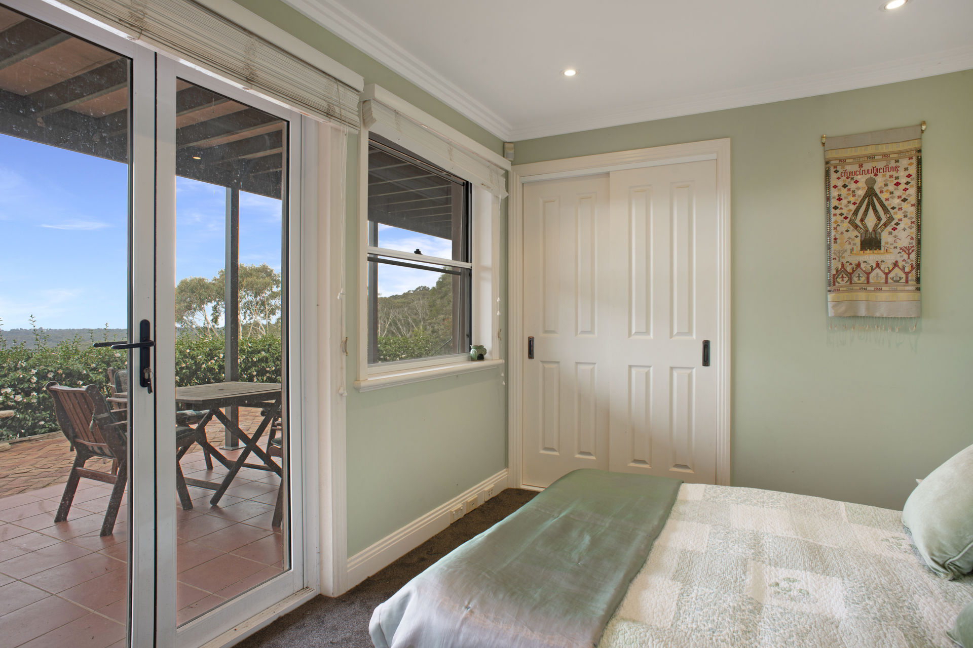 4-bedroom house at 33 HENDERSON ROAD, Wentworth Falls NSW 2782, Blue Mountains, New South Wales