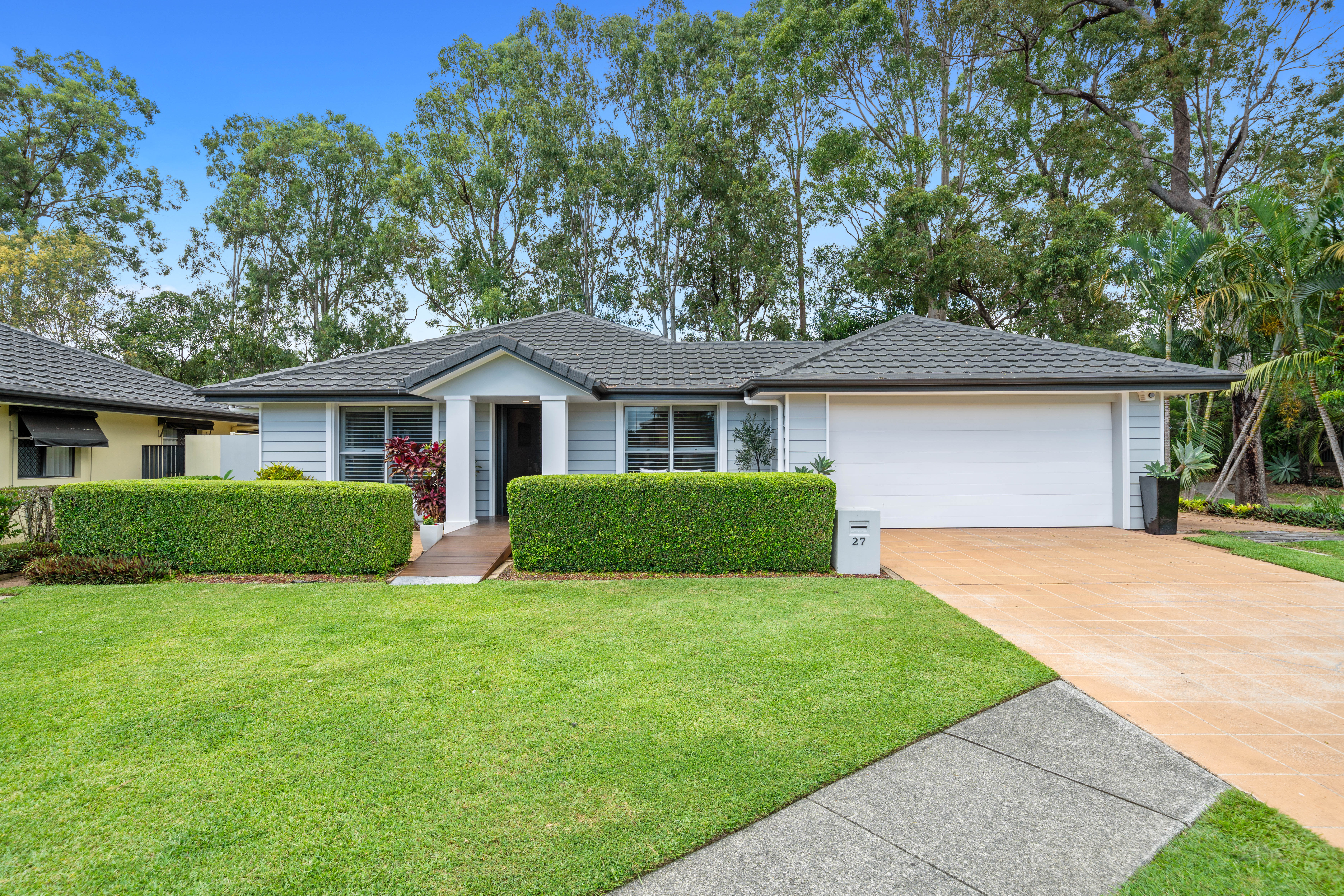 27 SEVILLE CIRCUIT, Burleigh Waters QLD 4220 - Image 1