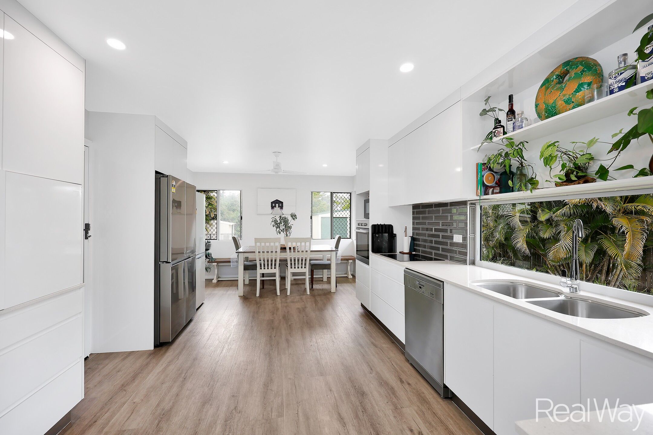 12 LLOYD STREET, Walkervale QLD 4670 - Image 6