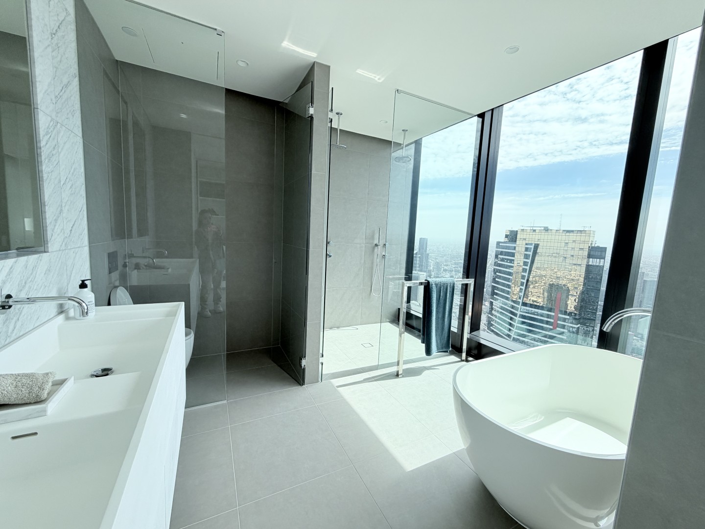 8102/70 Southbank Blvd, Southbank, Vic, 3006 - Image 6