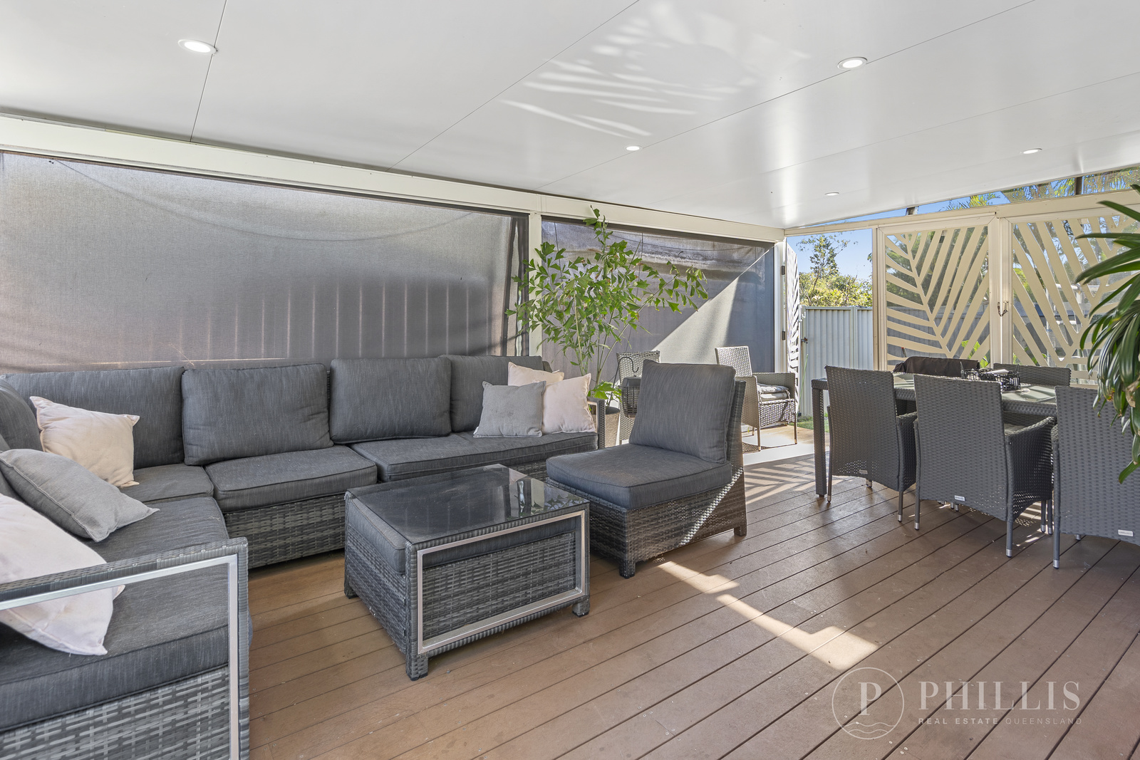 27 Bosun Parade, Ashmore, QLD 4214 - Image 1