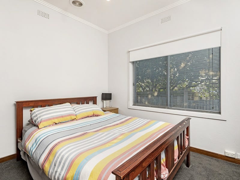 17 Lyndoch Avenue, Warrnambool, VIC 3280 - Image 6