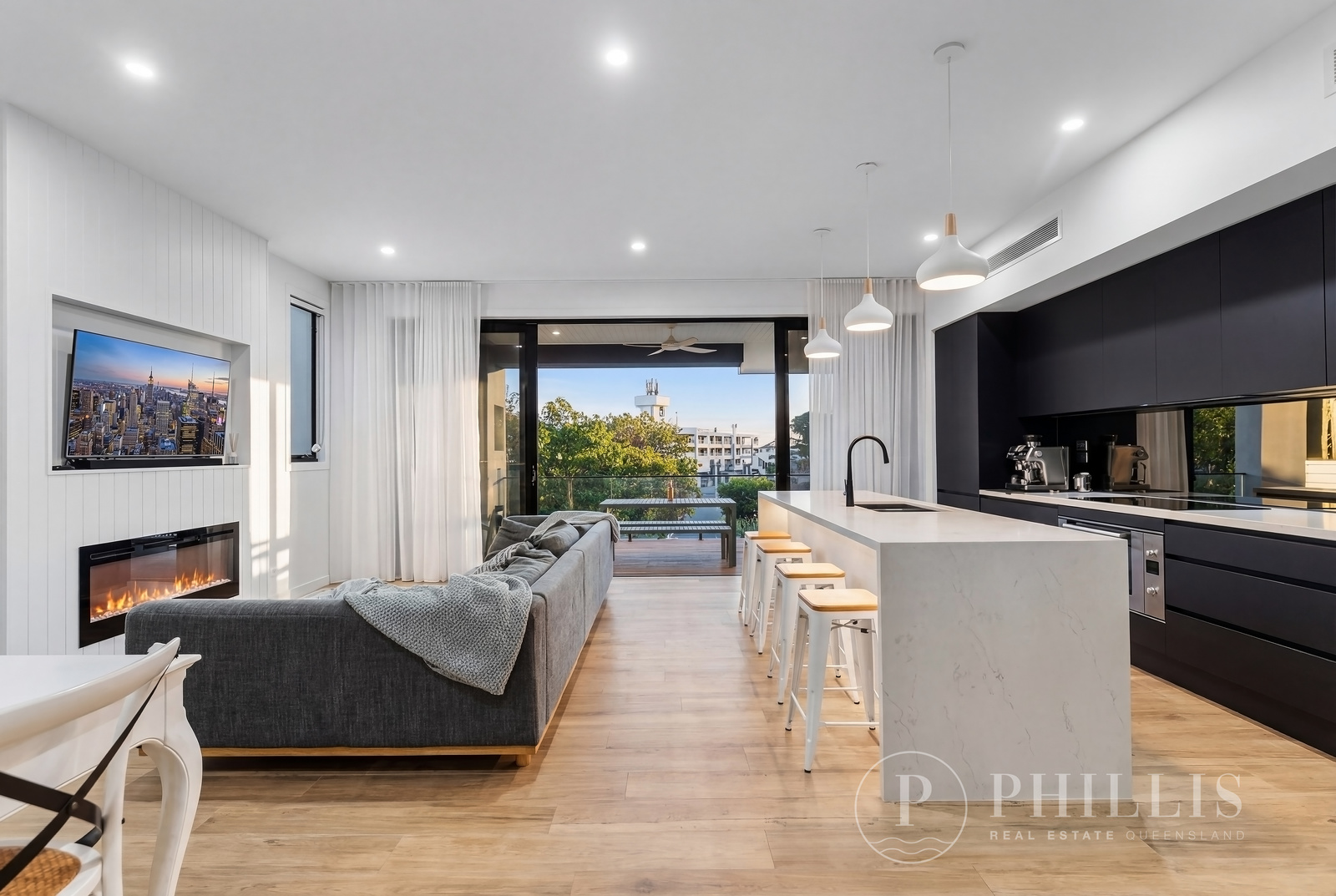 2/8 Thelma Avenue, Biggera Waters, Qld, 4216 - Image 10