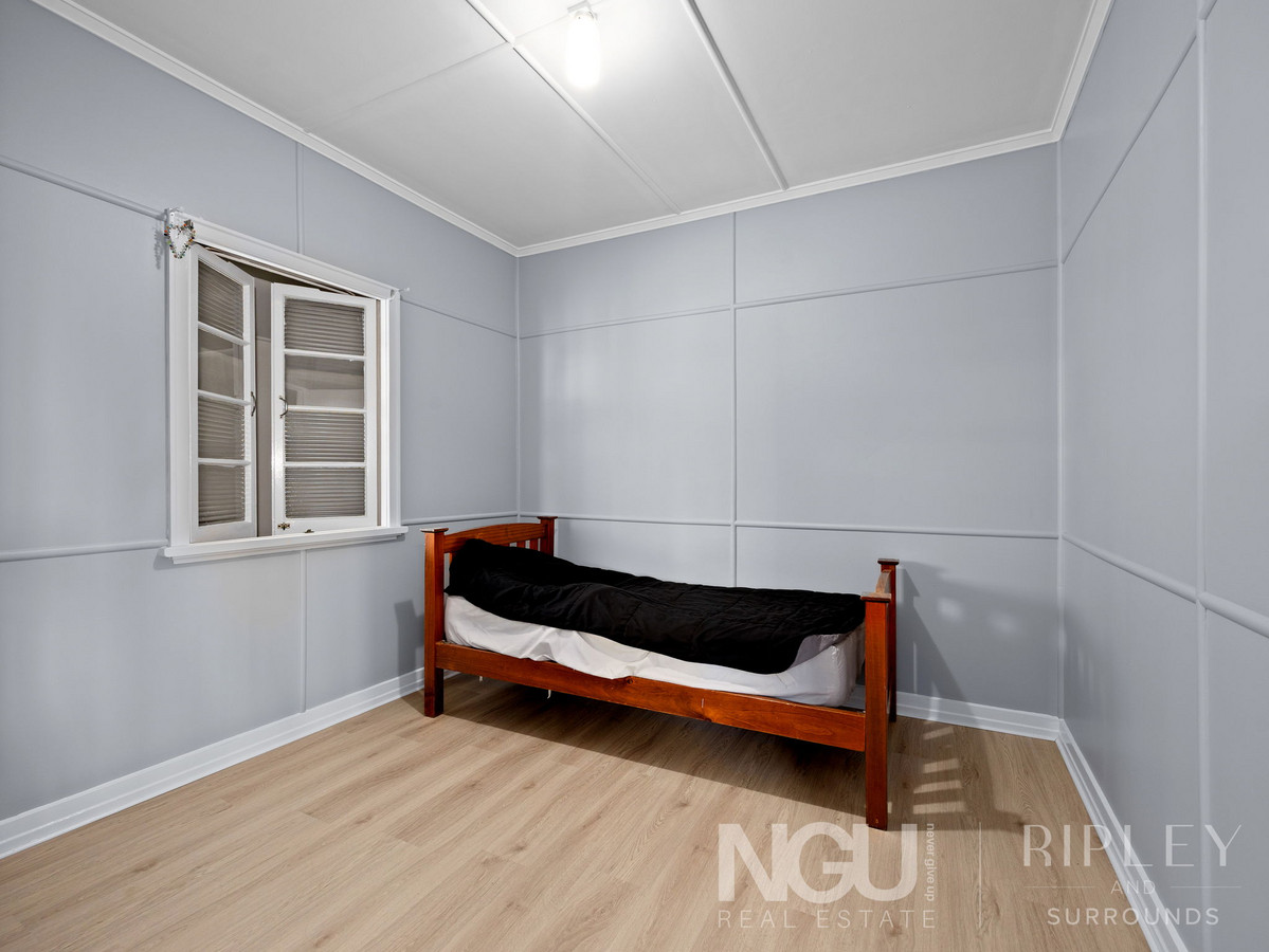 151 CASCADE STREET, Raceview QLD 4305 - Image 9