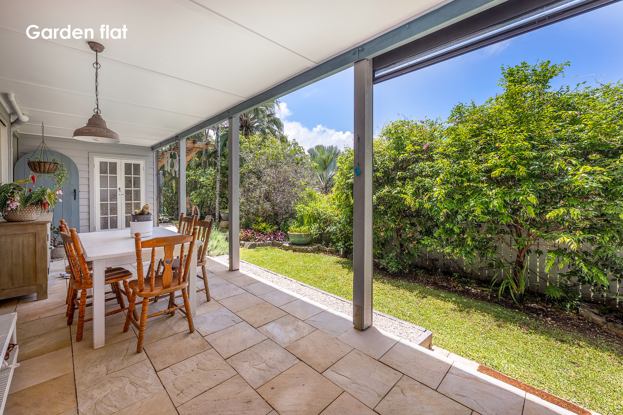 8 BULGOON CRESCENT, Ocean Shores NSW 2483 - Image 1