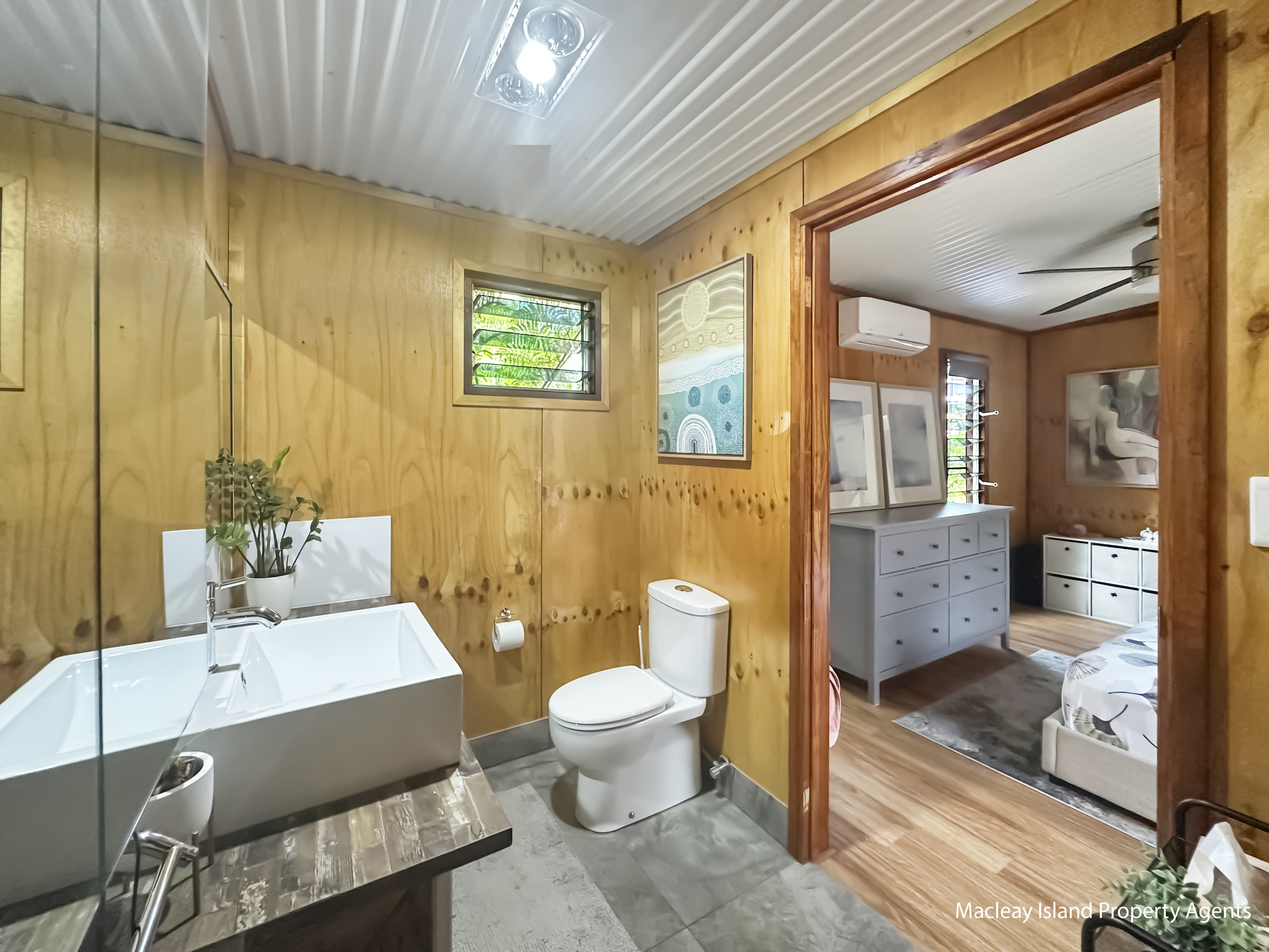 11 Kevin Street, Macleay Island, QLD 4184 - Image 1
