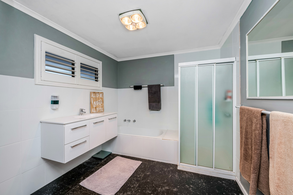 4-bedroom house at 407 Josephine Drive, Wedderburn, VIC 3518, Loddon, Victoria