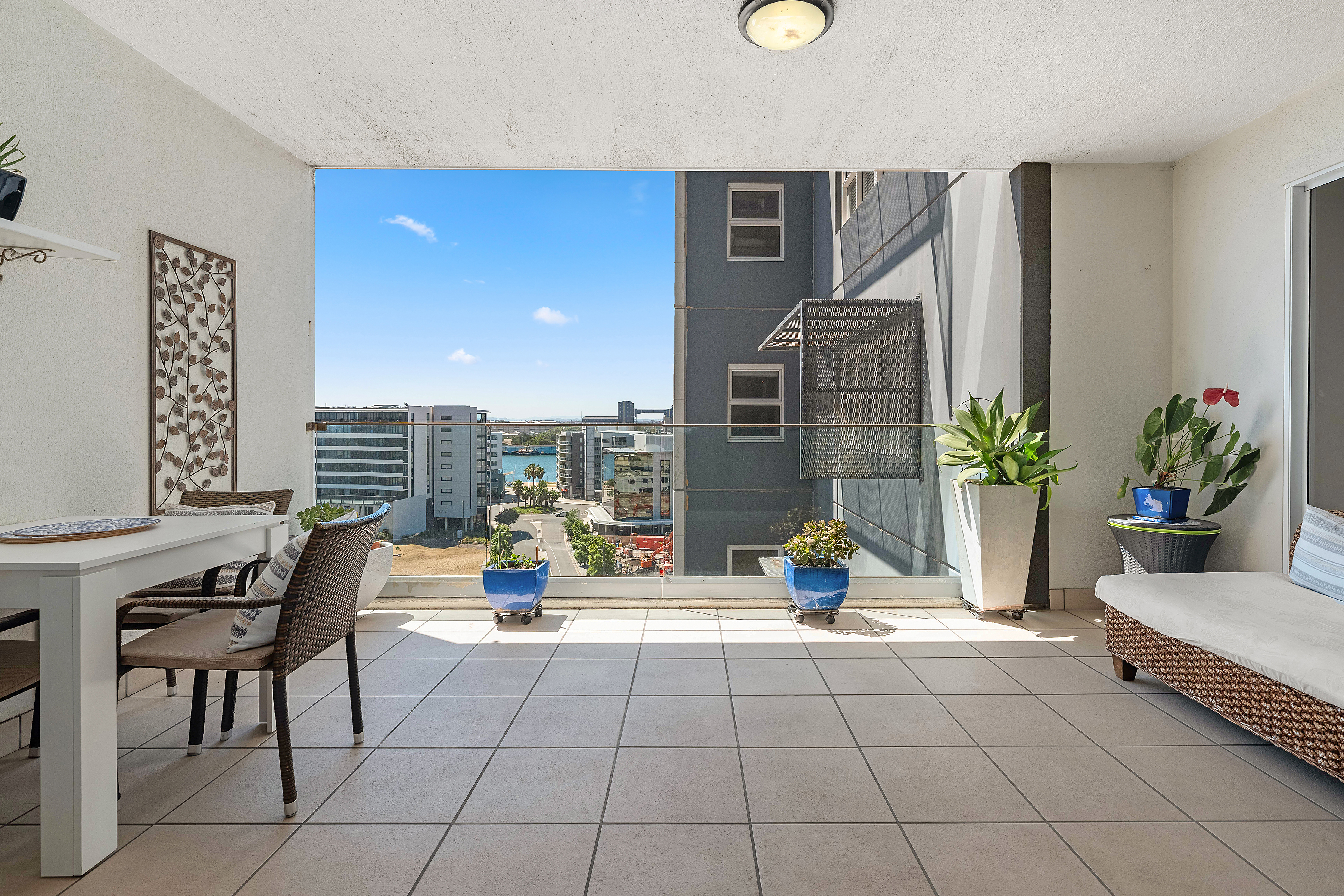 1004/489 Hunter Street, Newcastle, NSW 2300 - Image 1