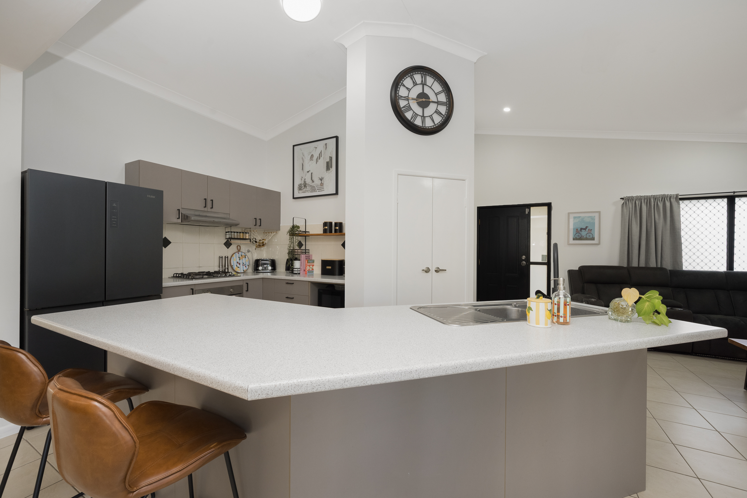 10 Lashmar Crescent, Deeragun, QLD 4818 - Image 5