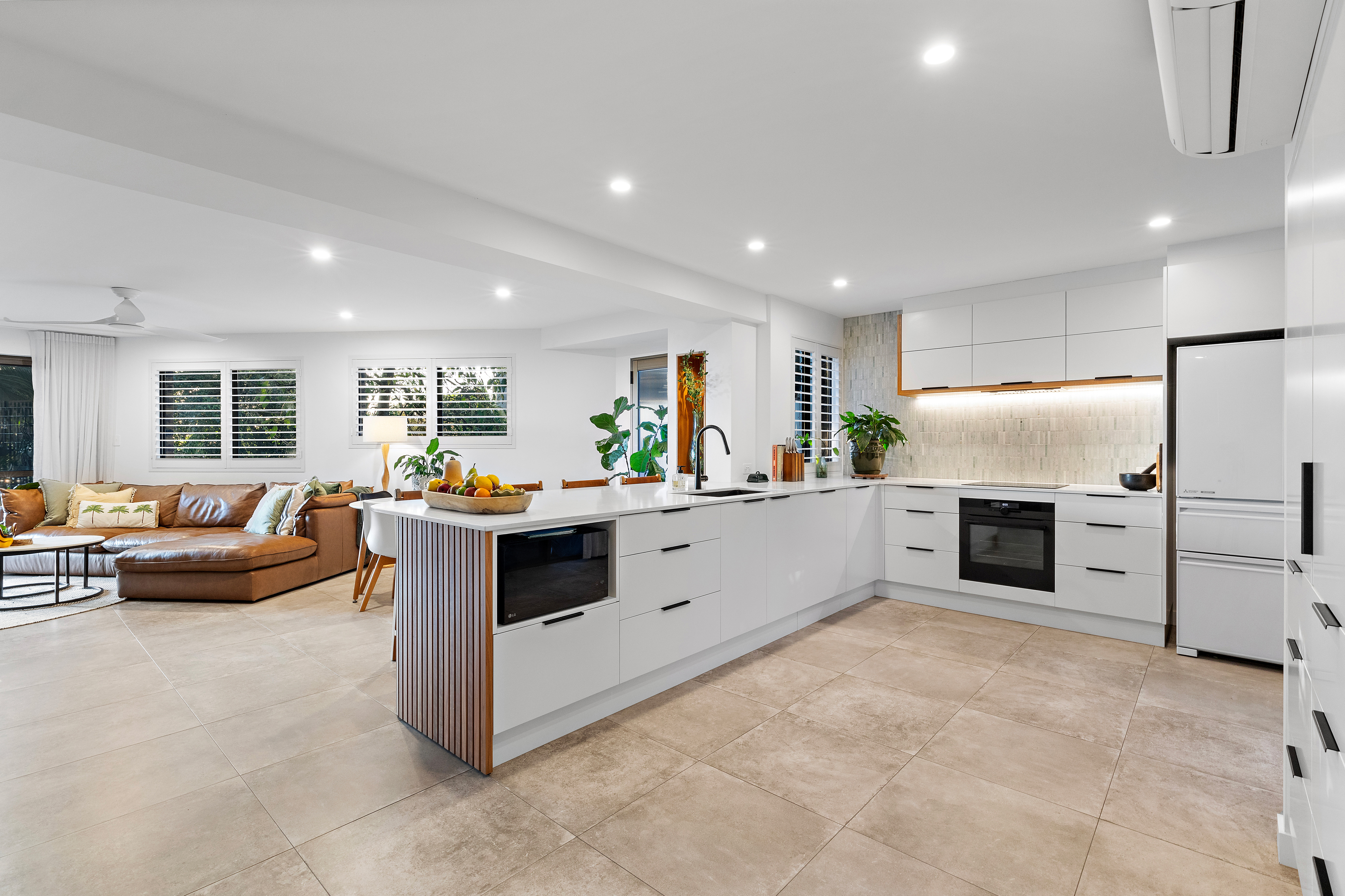 1 9 BERRIMA ROW, NOOSA HEADS QLD 4567 - Image 5