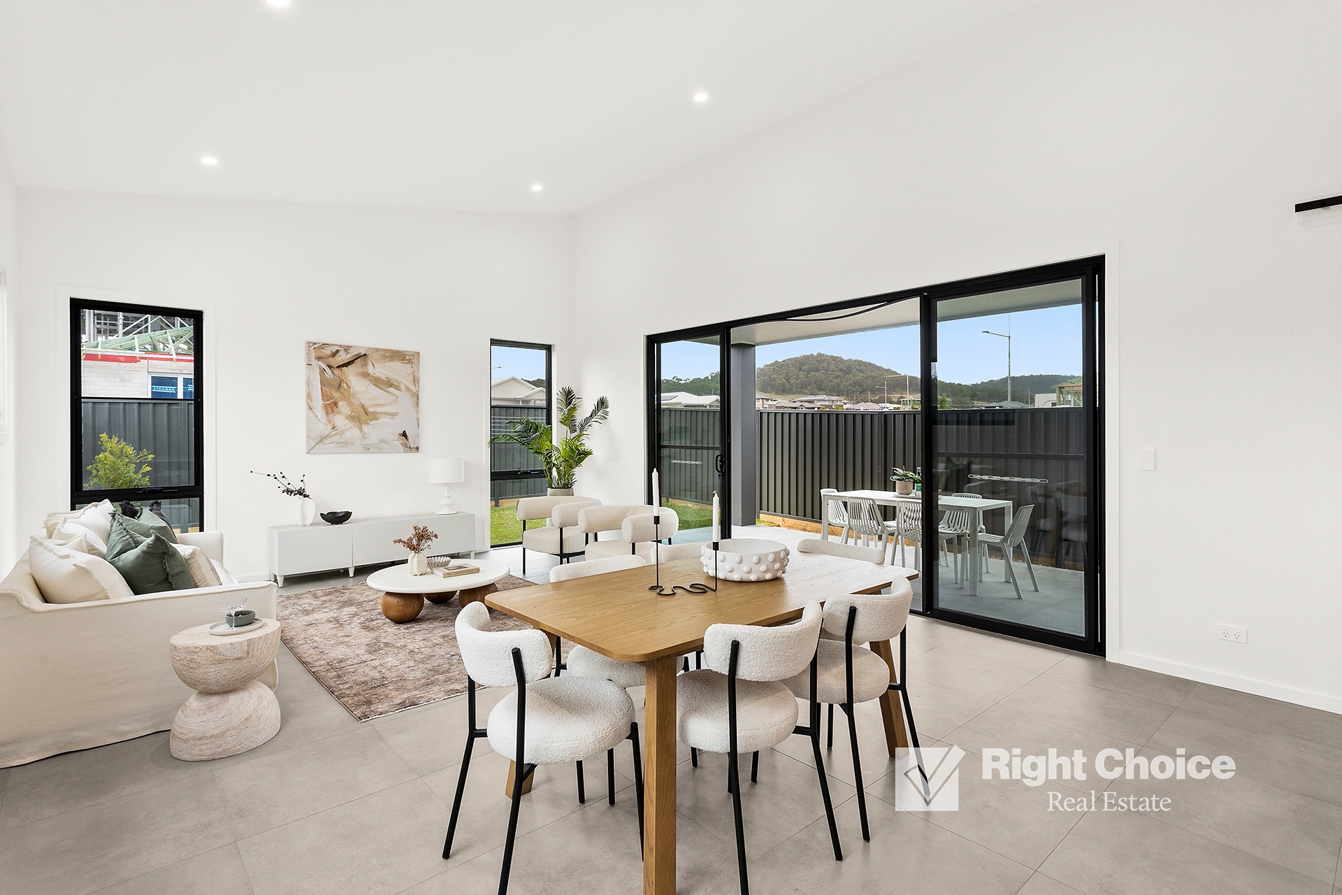 4-bedroom house at 77 Hatter Circuit, Calderwood, NSW 2527, Shellharbour, New South Wales