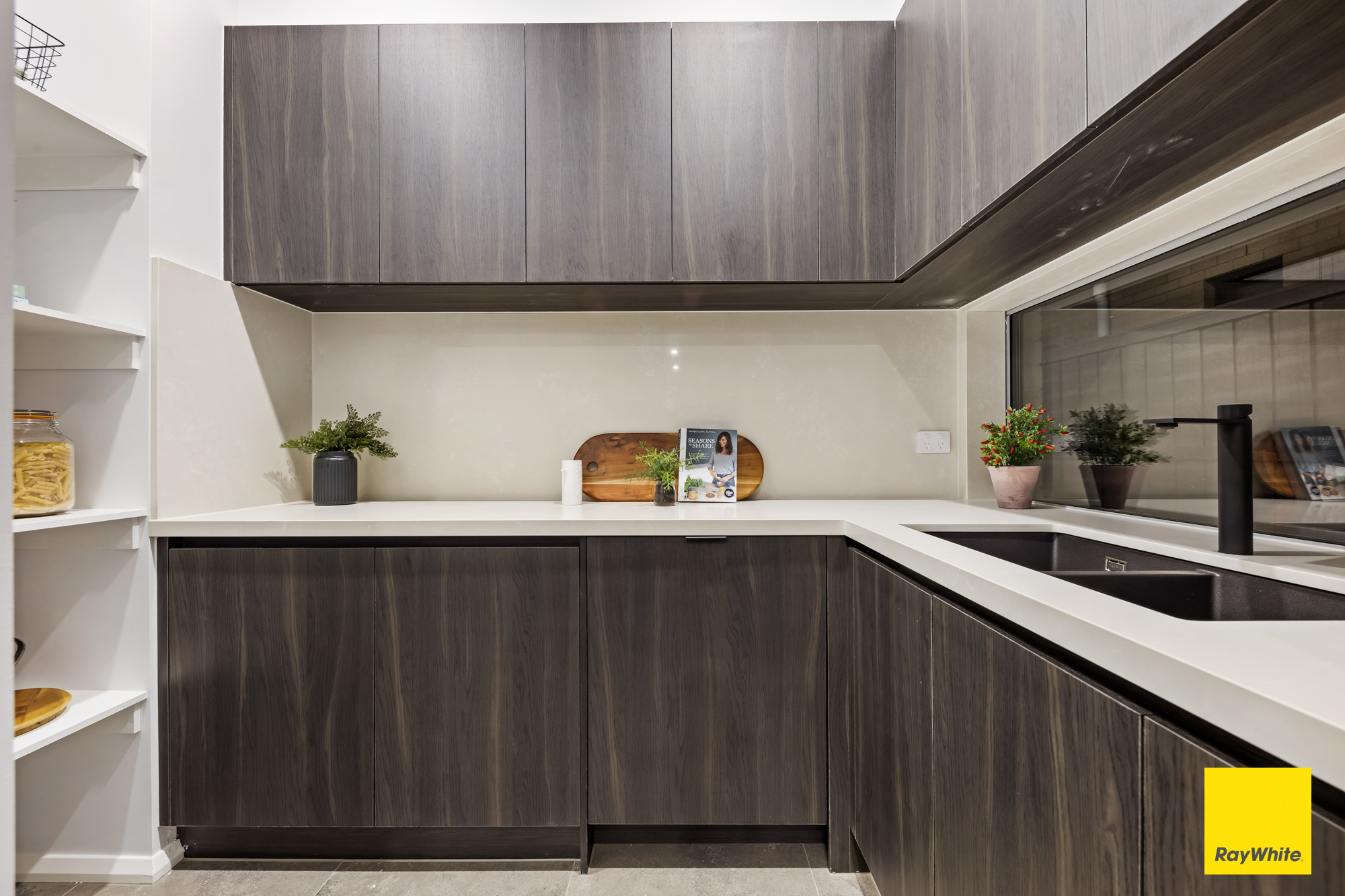 9 Generosa Grove, Tarneit, VIC 3029 - Image 1