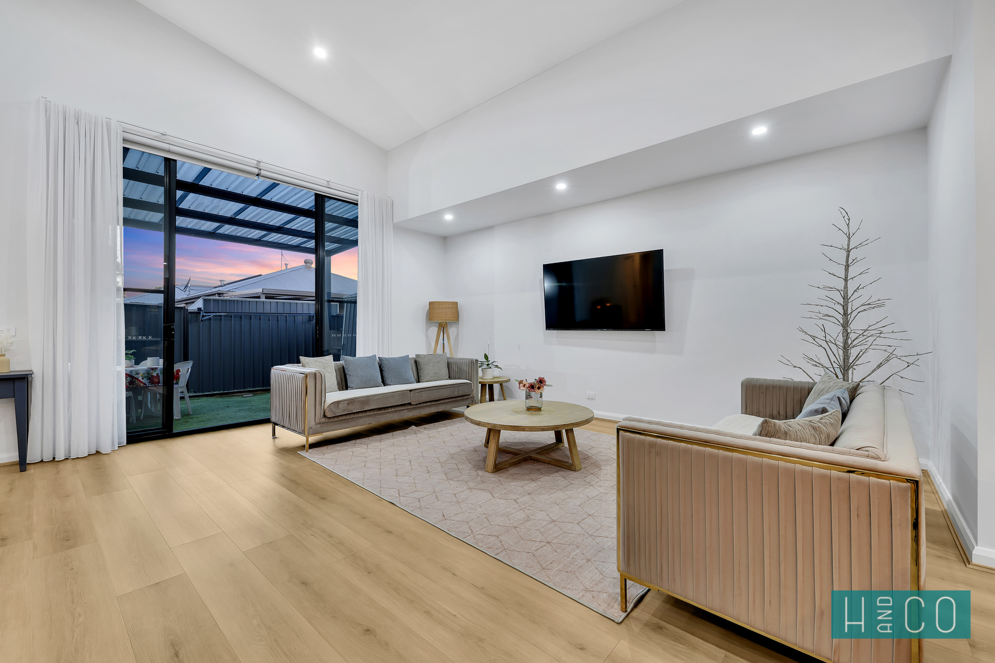 28 RIALTO CIRCUIT, Craigieburn VIC 3064 - Image 5